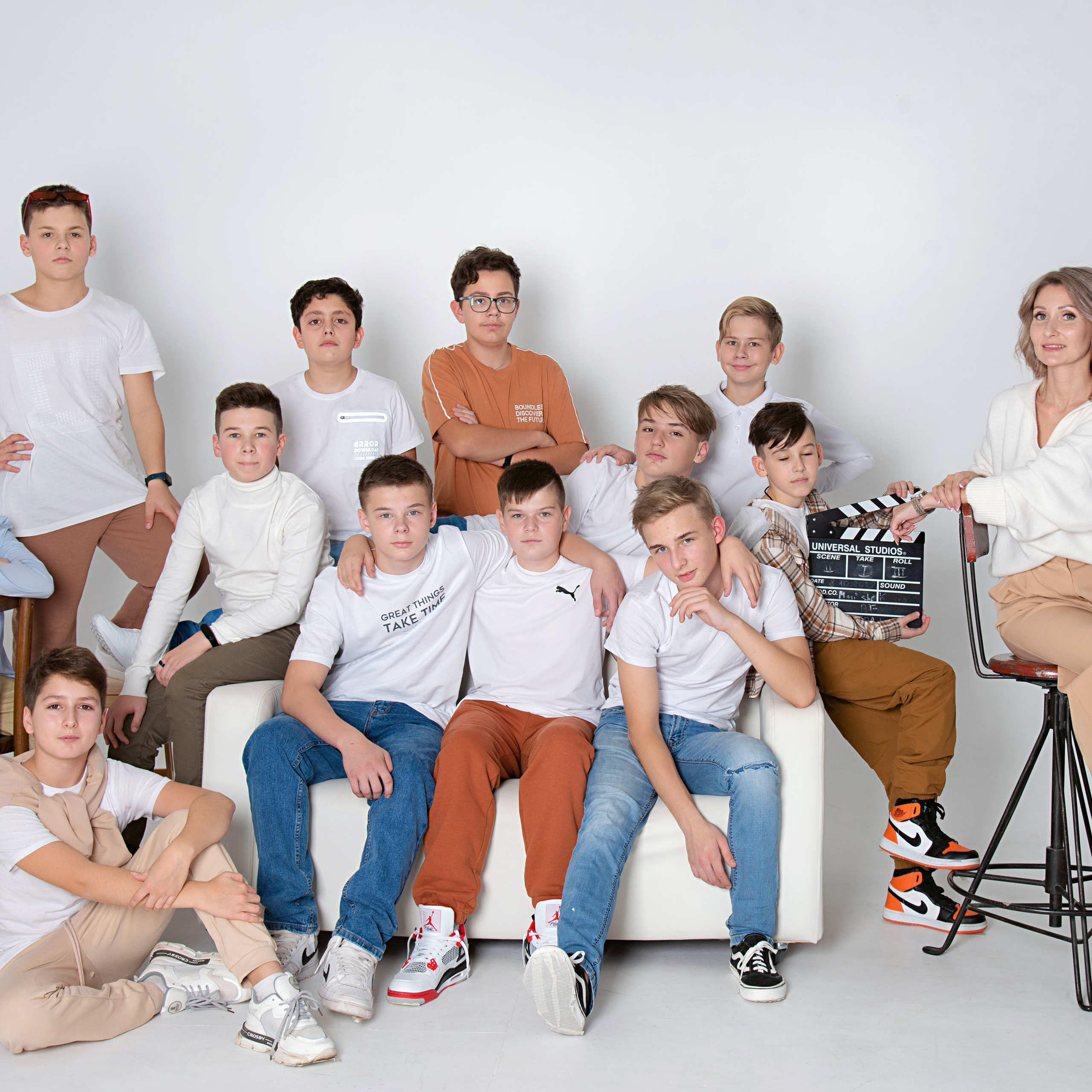 Отзывы о моей работе и готовых выпускных альбомах от Лапшиной Юлии. Лапшина Юлия — школьный фотограф в Нижнем Новгороде. Выпускные альбомы