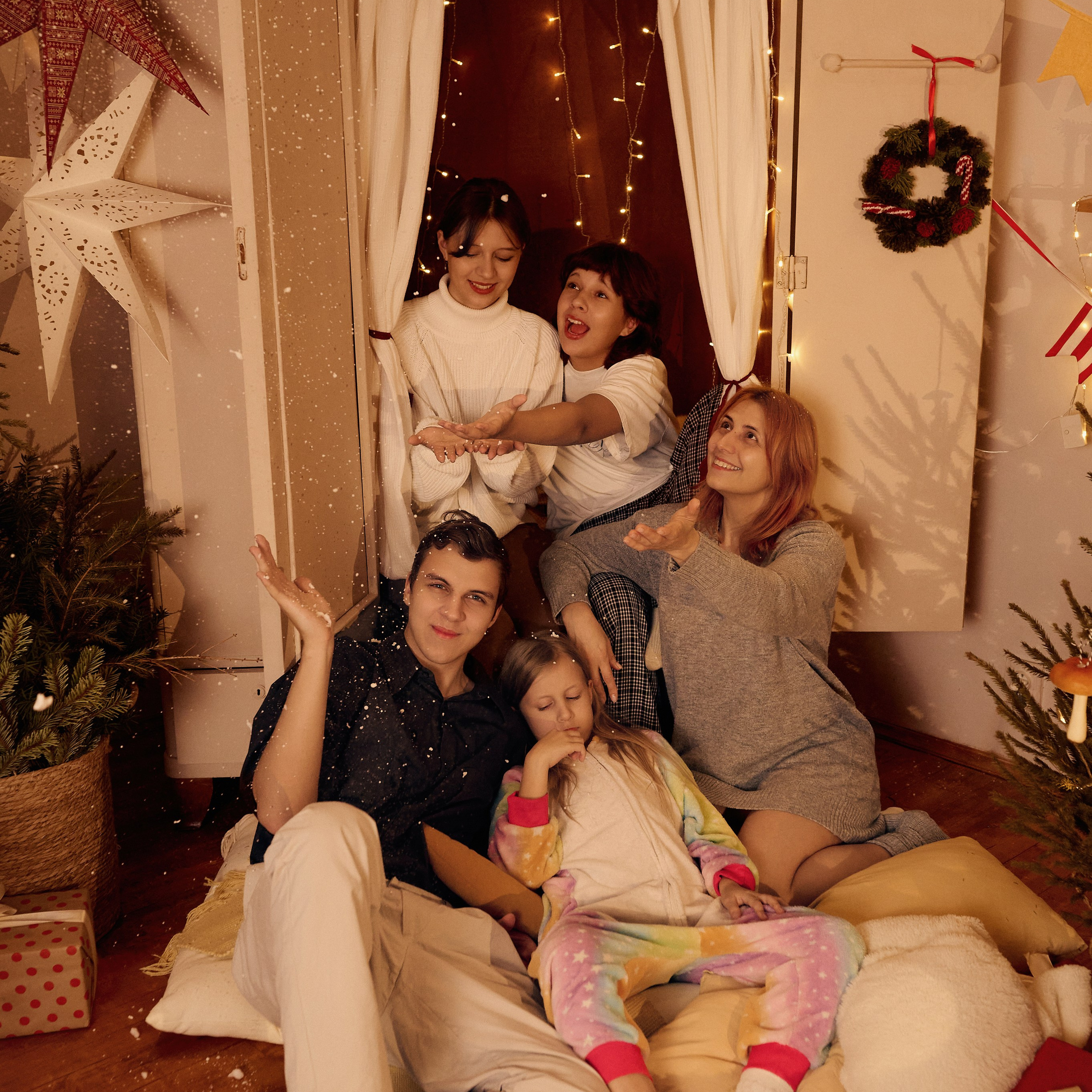 Наташа, Ярик, Яна, Леля и Рита