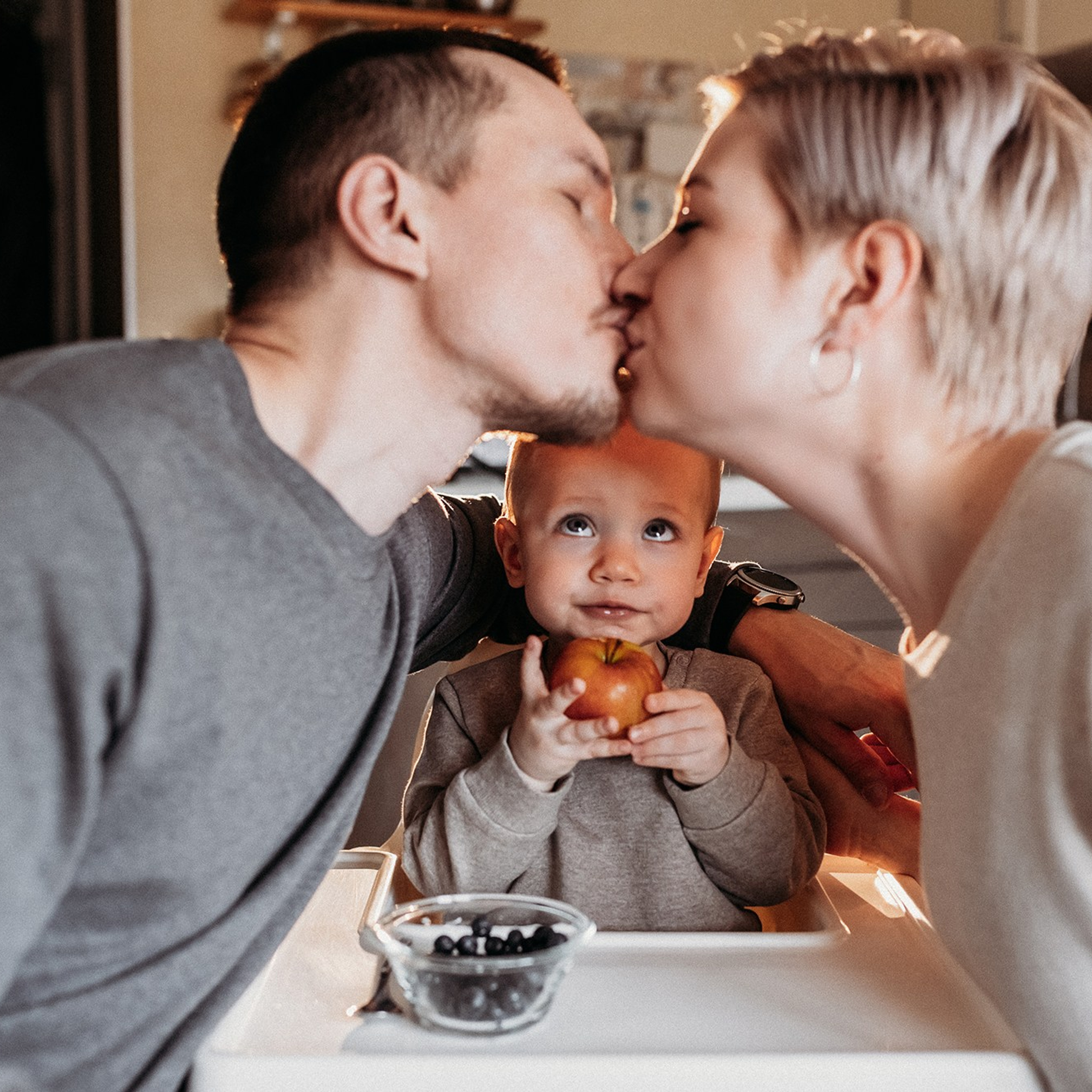 Семейная домашняя фотосессия. Детский и семейный фотограф новорожденных в Москве Михайлина Татьяна