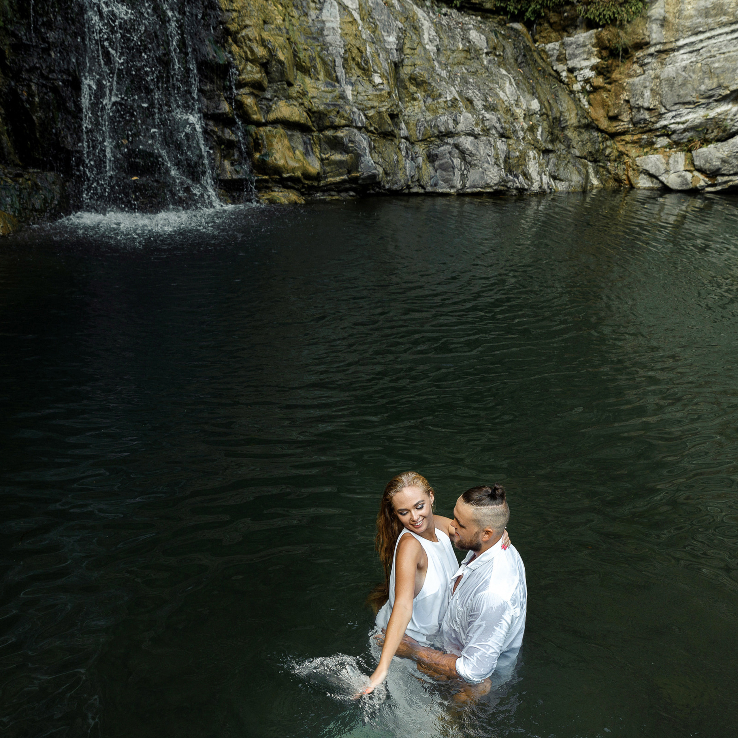 Водопад чувств. Свадебный фотограф Ростов-на-Дону Сочи