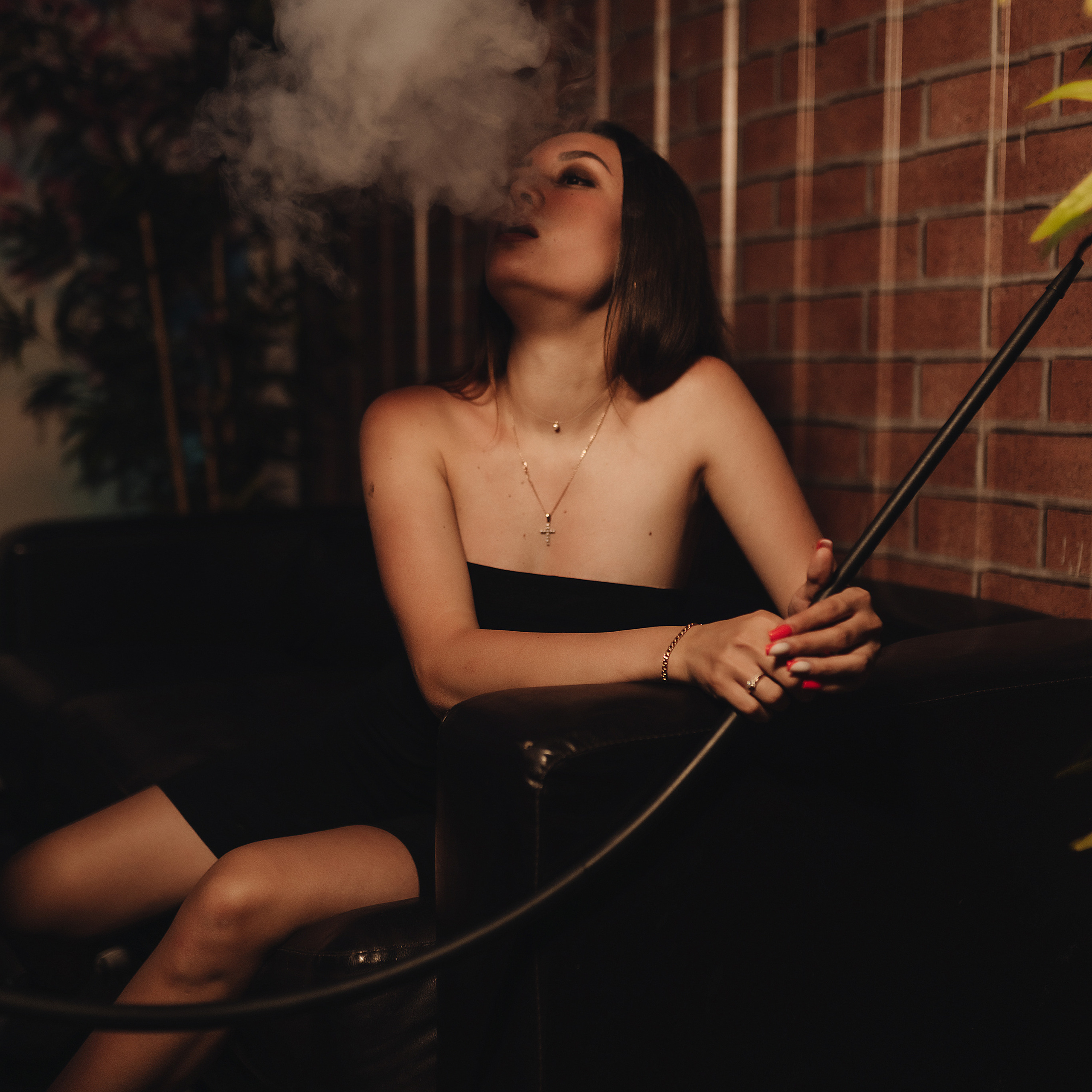 Ольга | Фотосессия с кальяном в летнем кафе