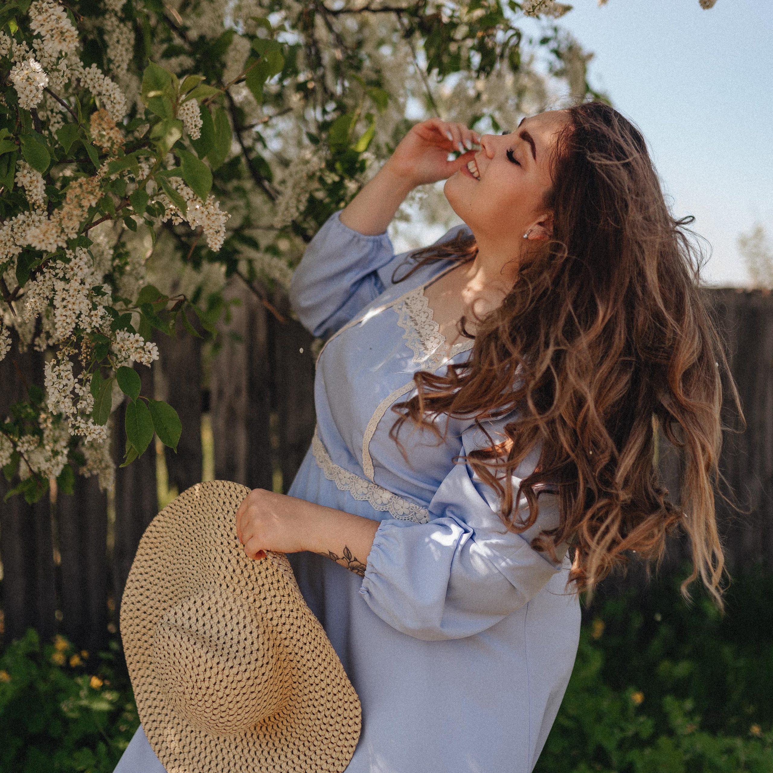 Надежда | Фото в черёмухе