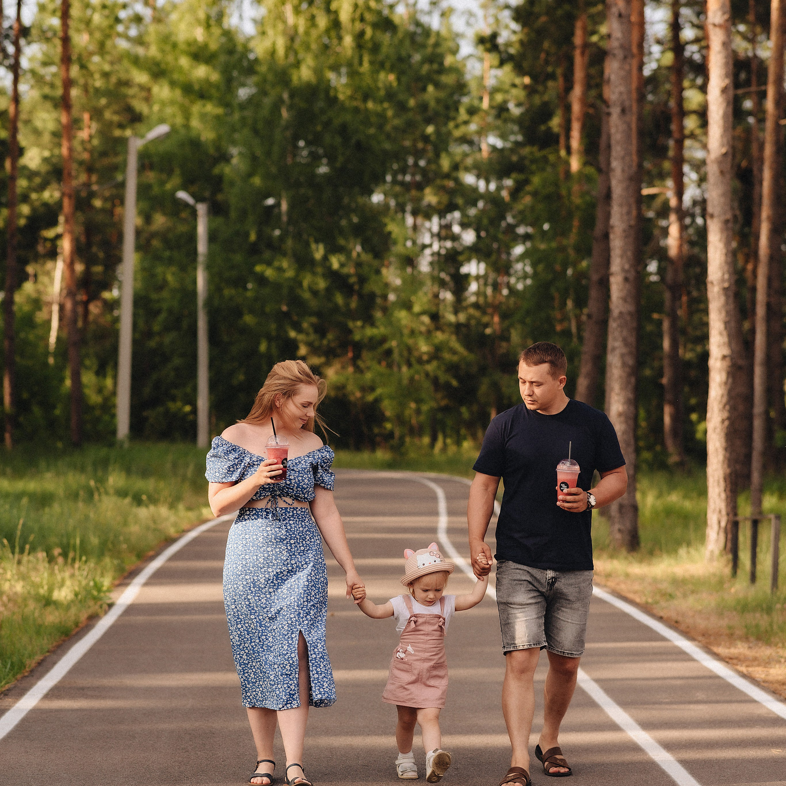 Семейная прогулка | Съемка для кофейни