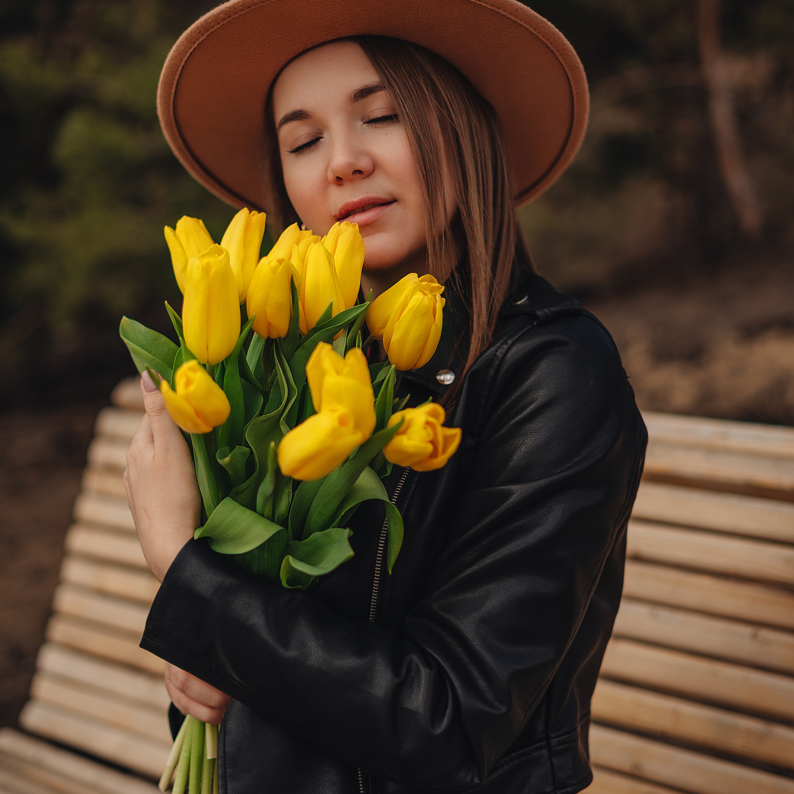 Елена | Съемка с тюльпанами