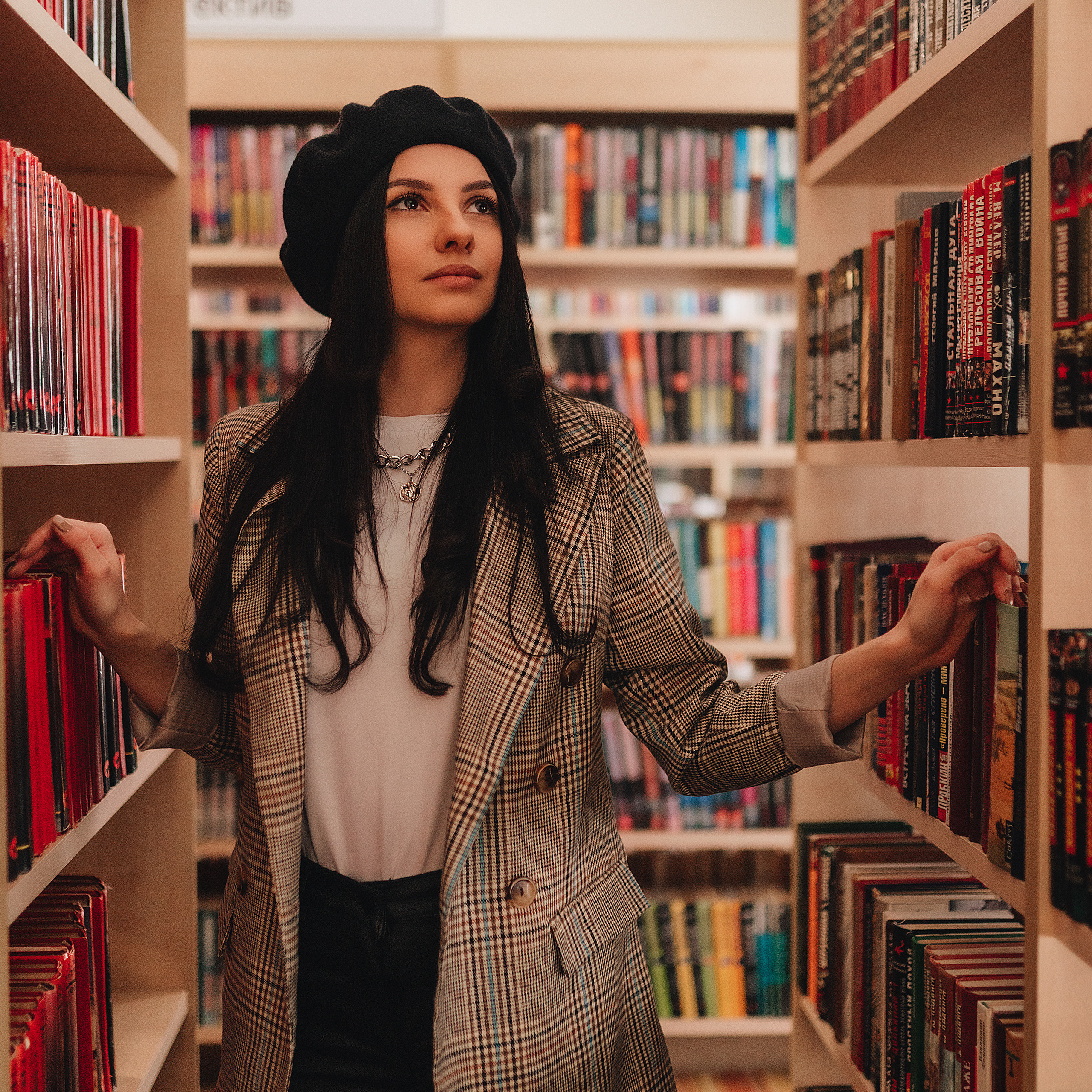 Татьяна | Съёмка в библиотеке