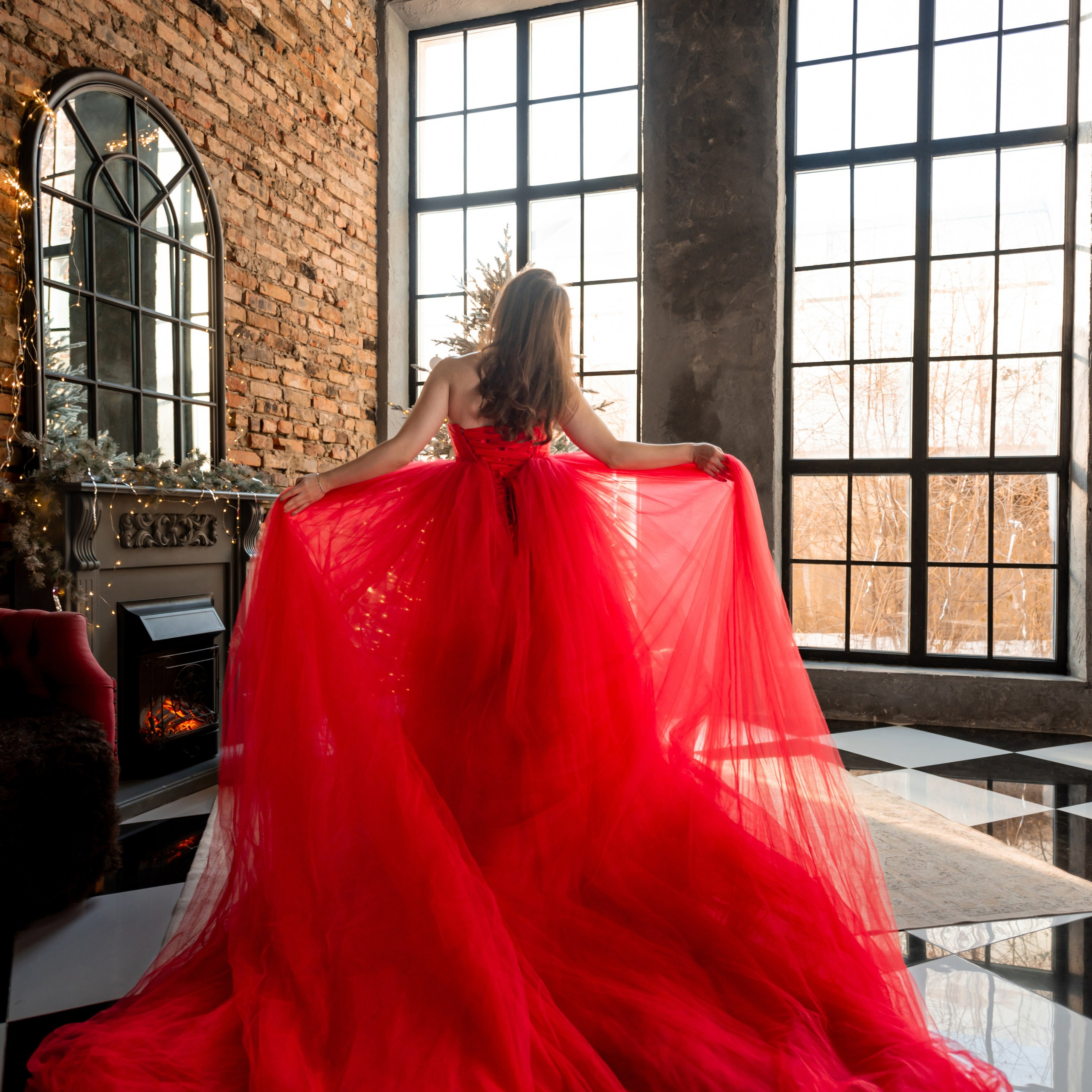 Платье красное фатиновое 38-42 рр