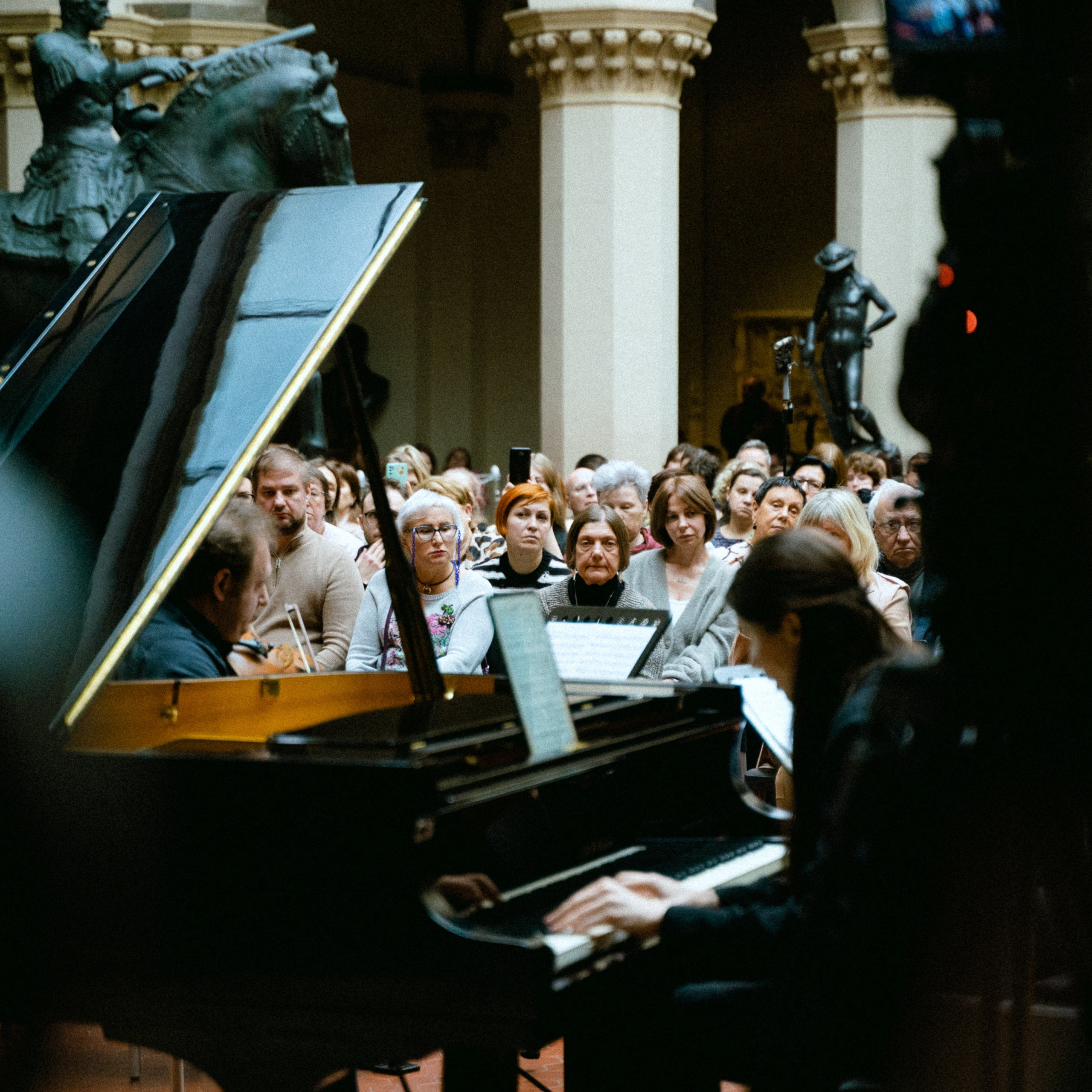 Репортажный фотограф. Фотограф в Москве Женя Потах
