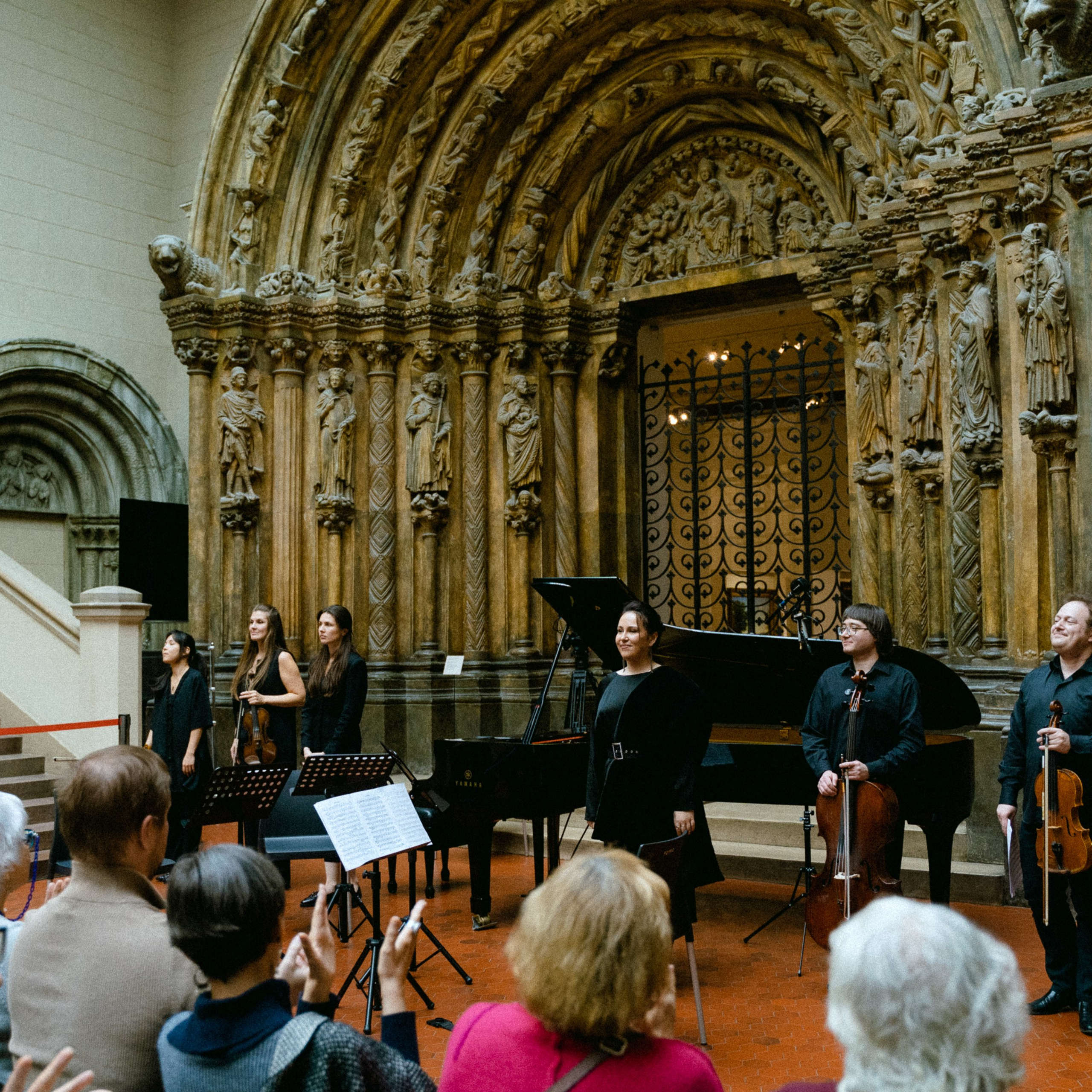 Репортажный фотограф. Фотограф в Москве Женя Потах