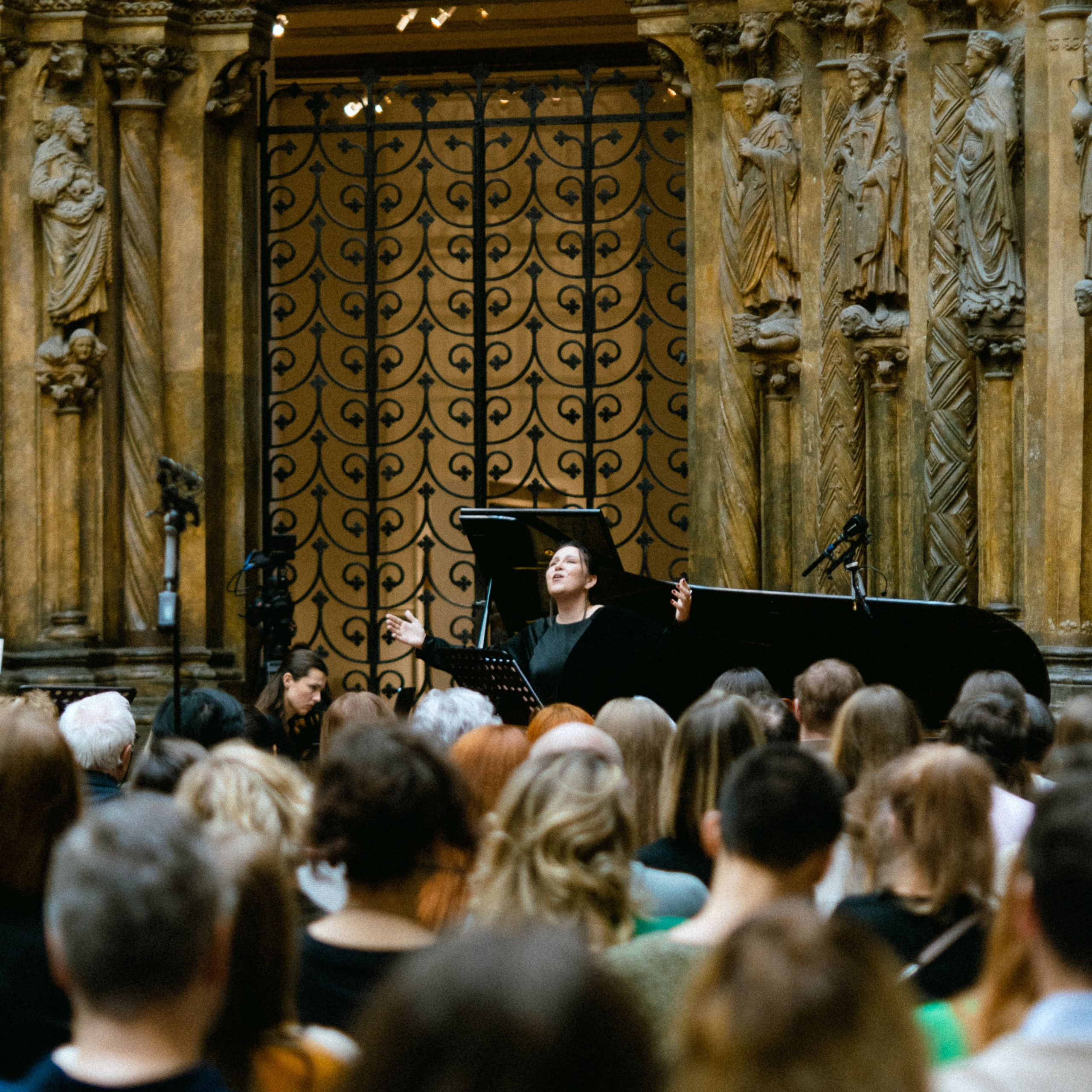 Репортажный фотограф. Фотограф в Москве Женя Потах