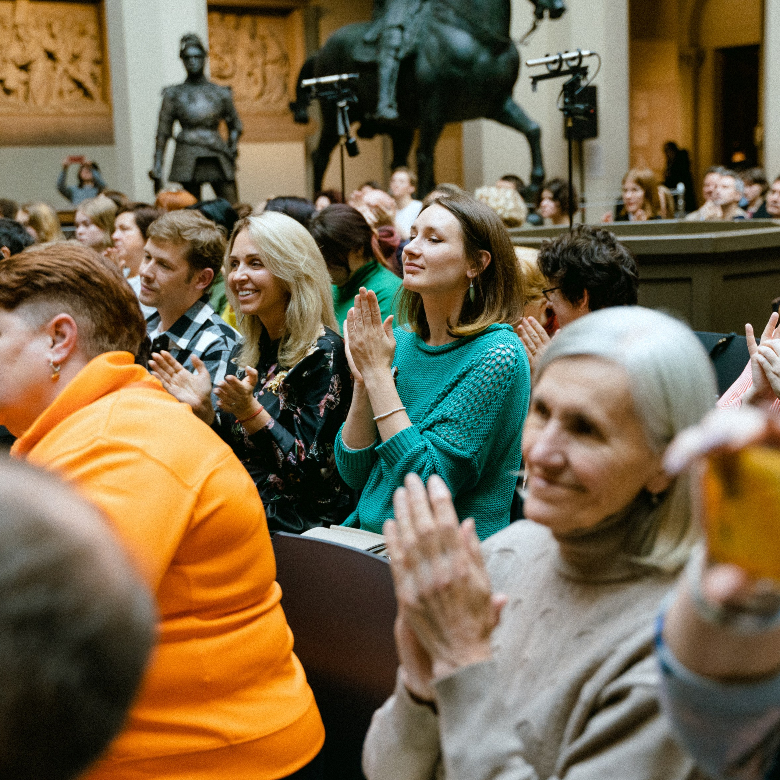 Репортажный фотограф. Фотограф в Москве Женя Потах