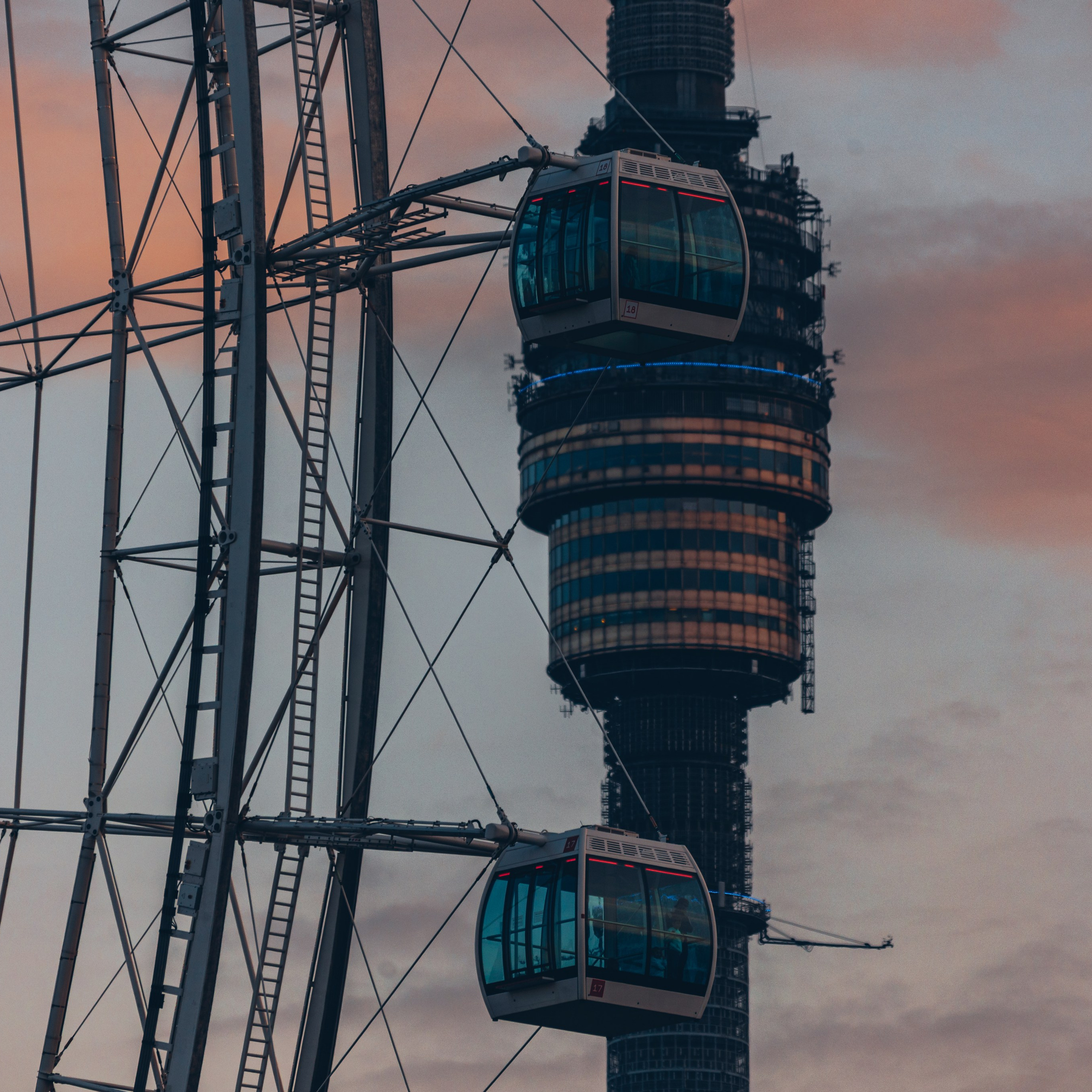 Колесо обозрения и Останкино