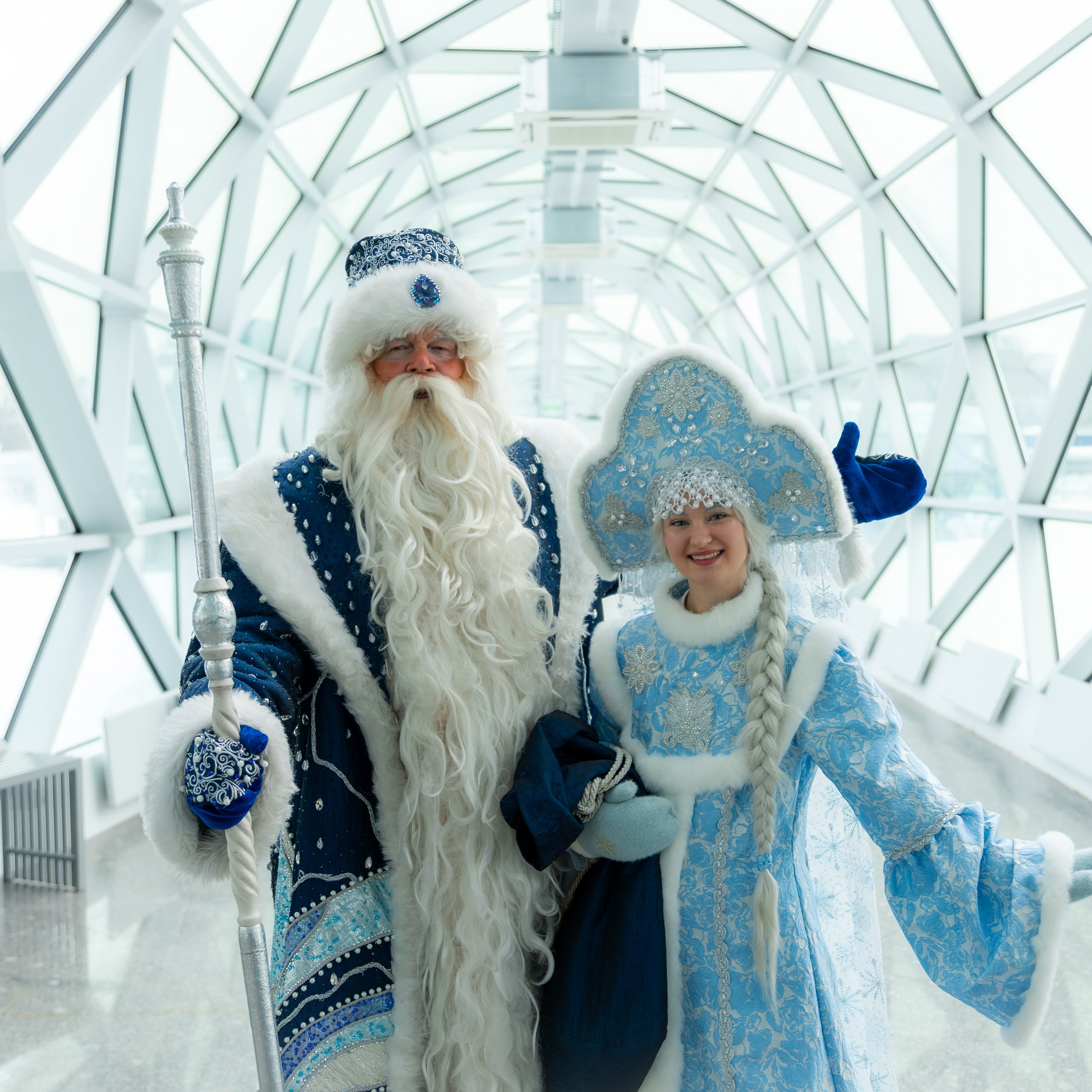 Дед Мороз и Снегурочка