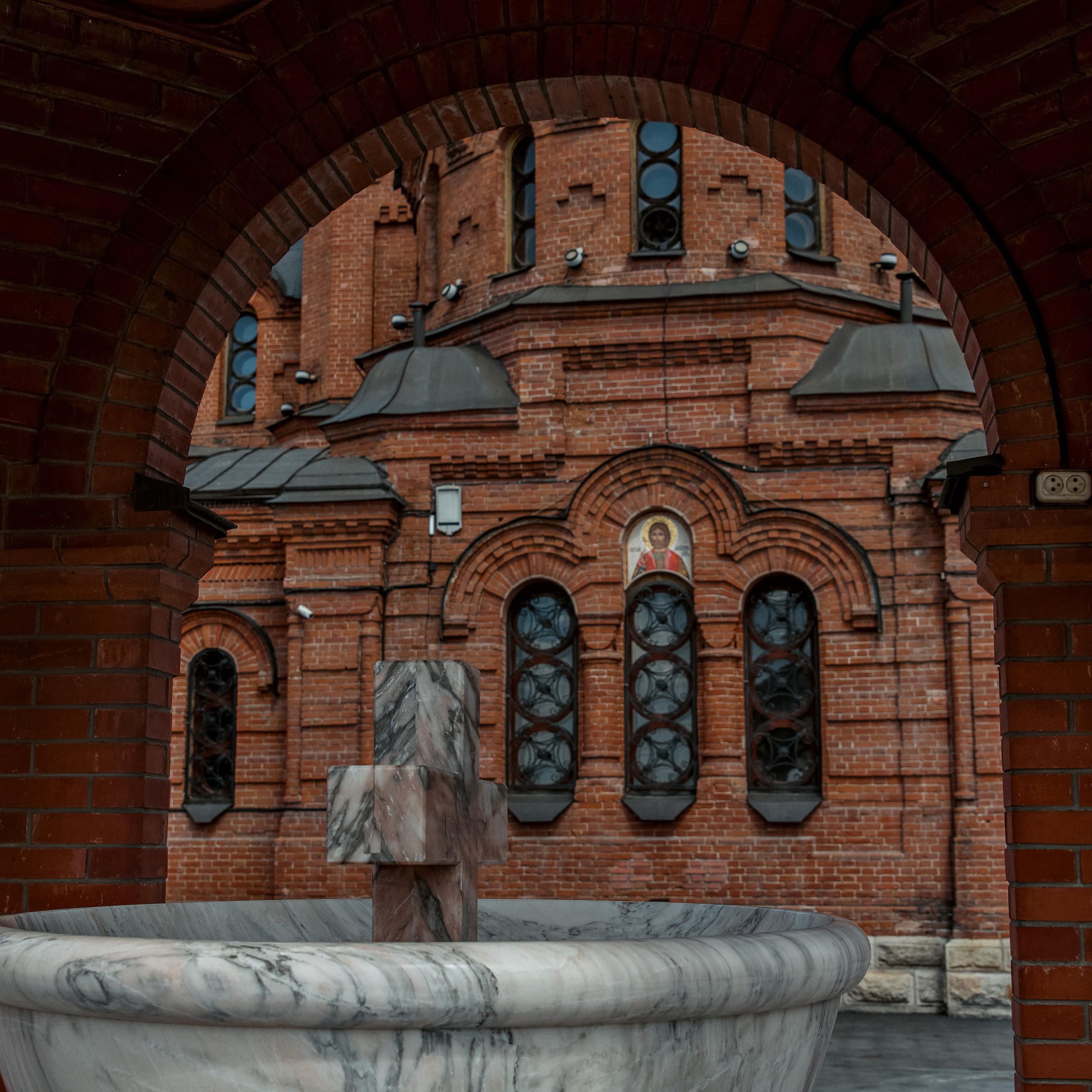 Собор во имя Александра Невского (Красный проспект, 1А)