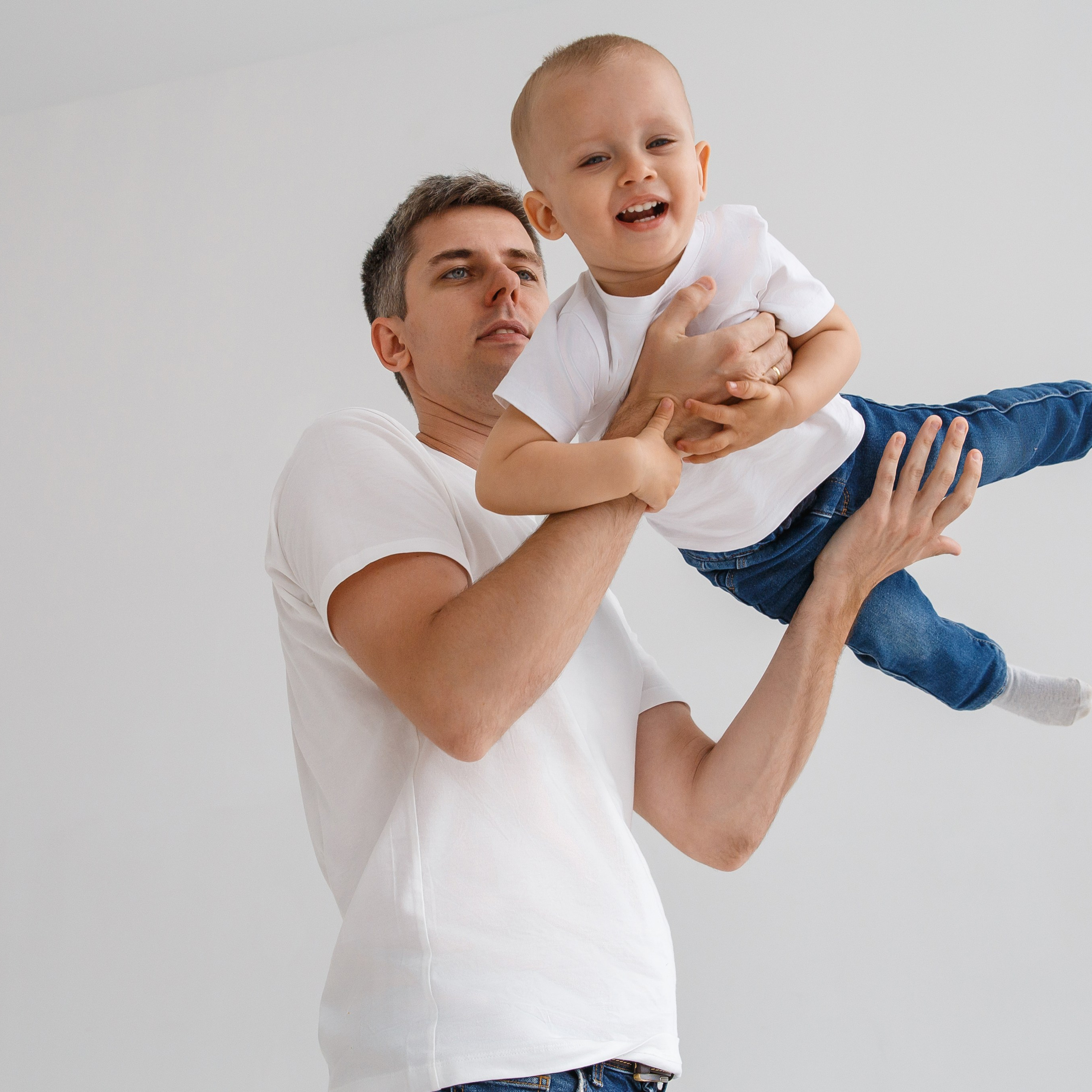 Даня и Лев с родителями