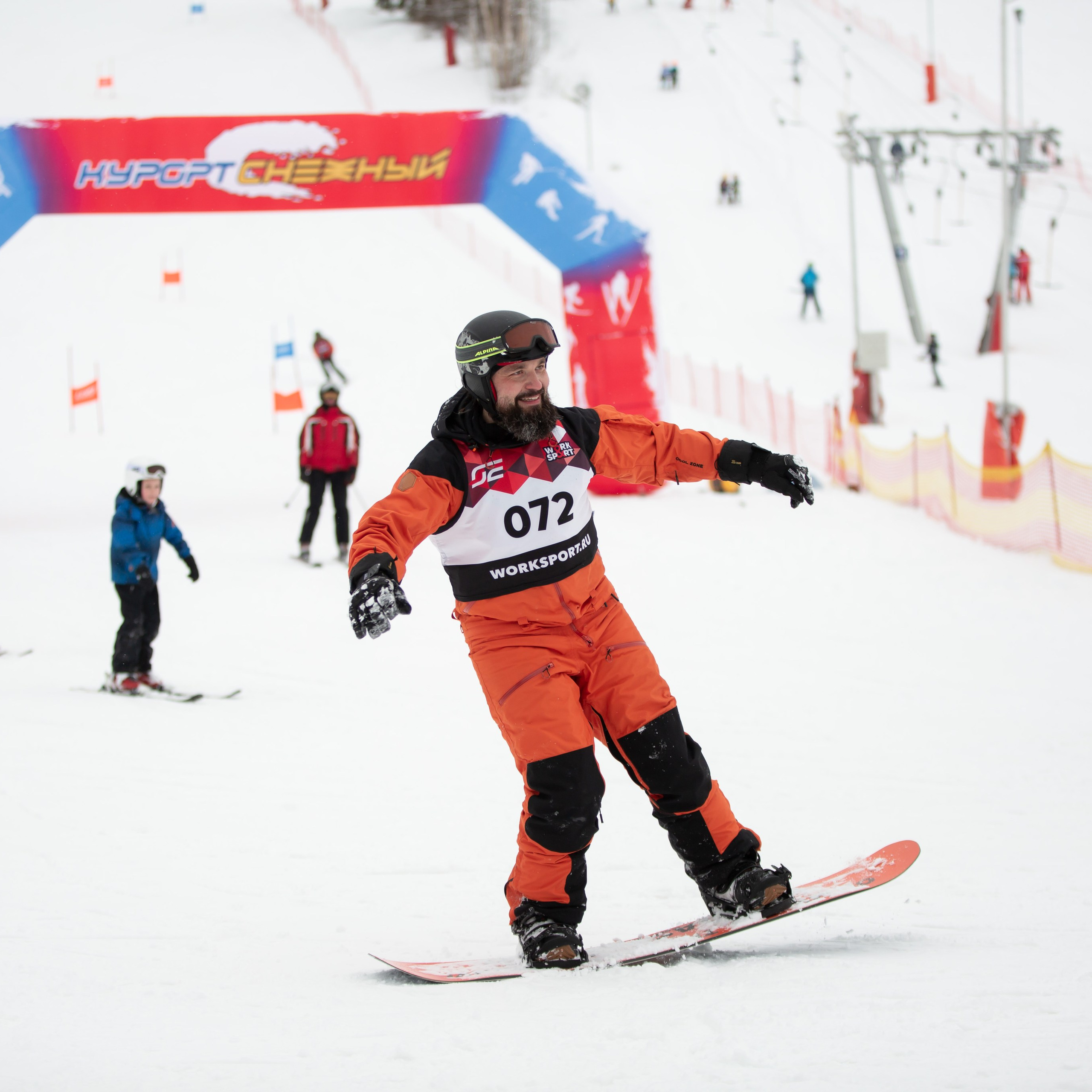 сноуборд и лыжи для «Work&Sport»