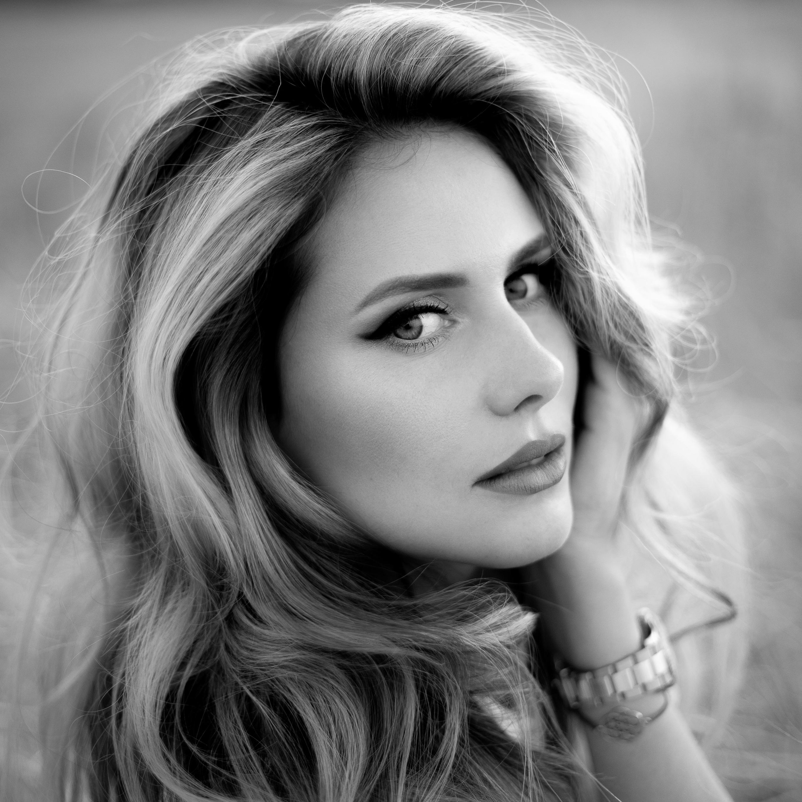 Александра