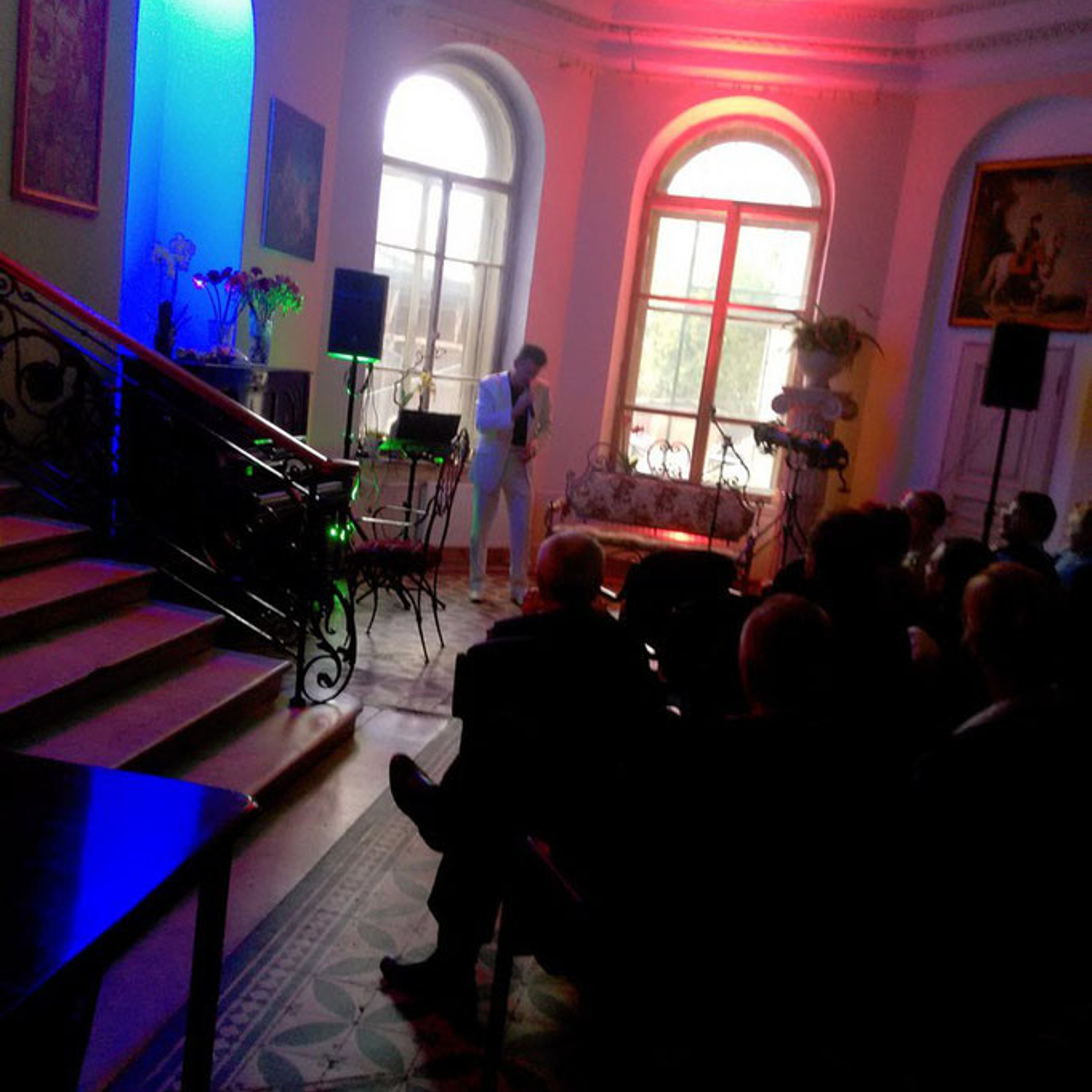 Денис Стрельцов — автор-исполнитель