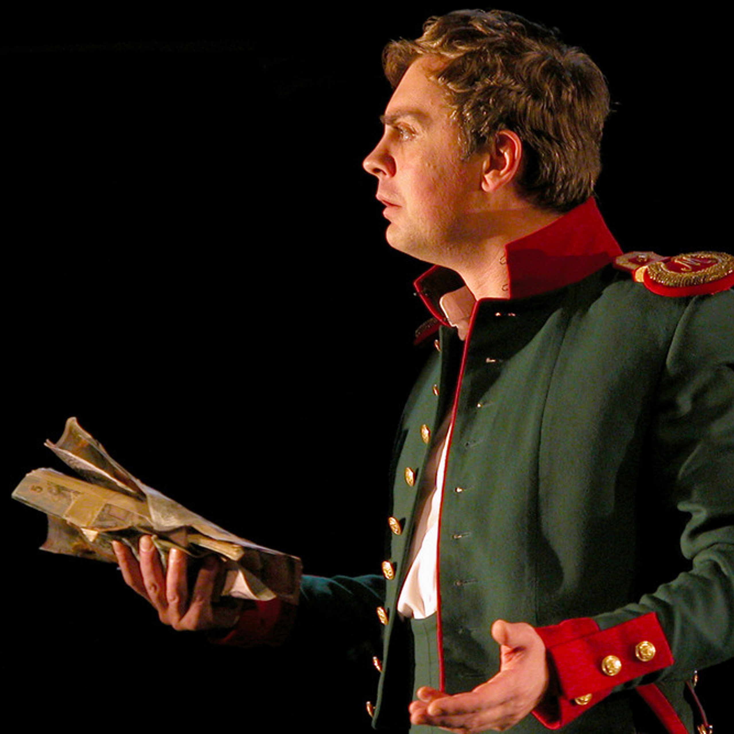 Михаил Морозов, сцена спектакля