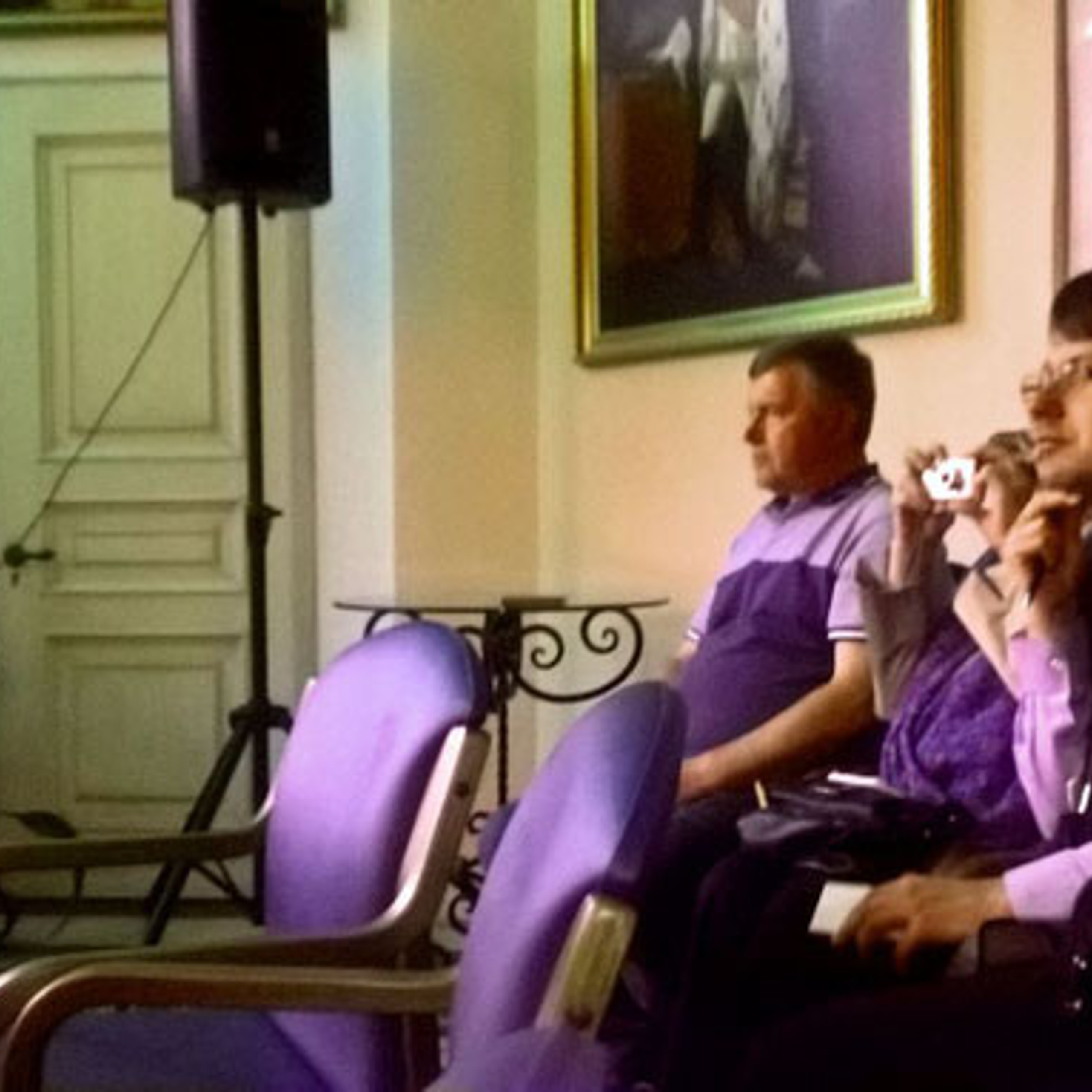 Денис Стрельцов — автор-исполнитель