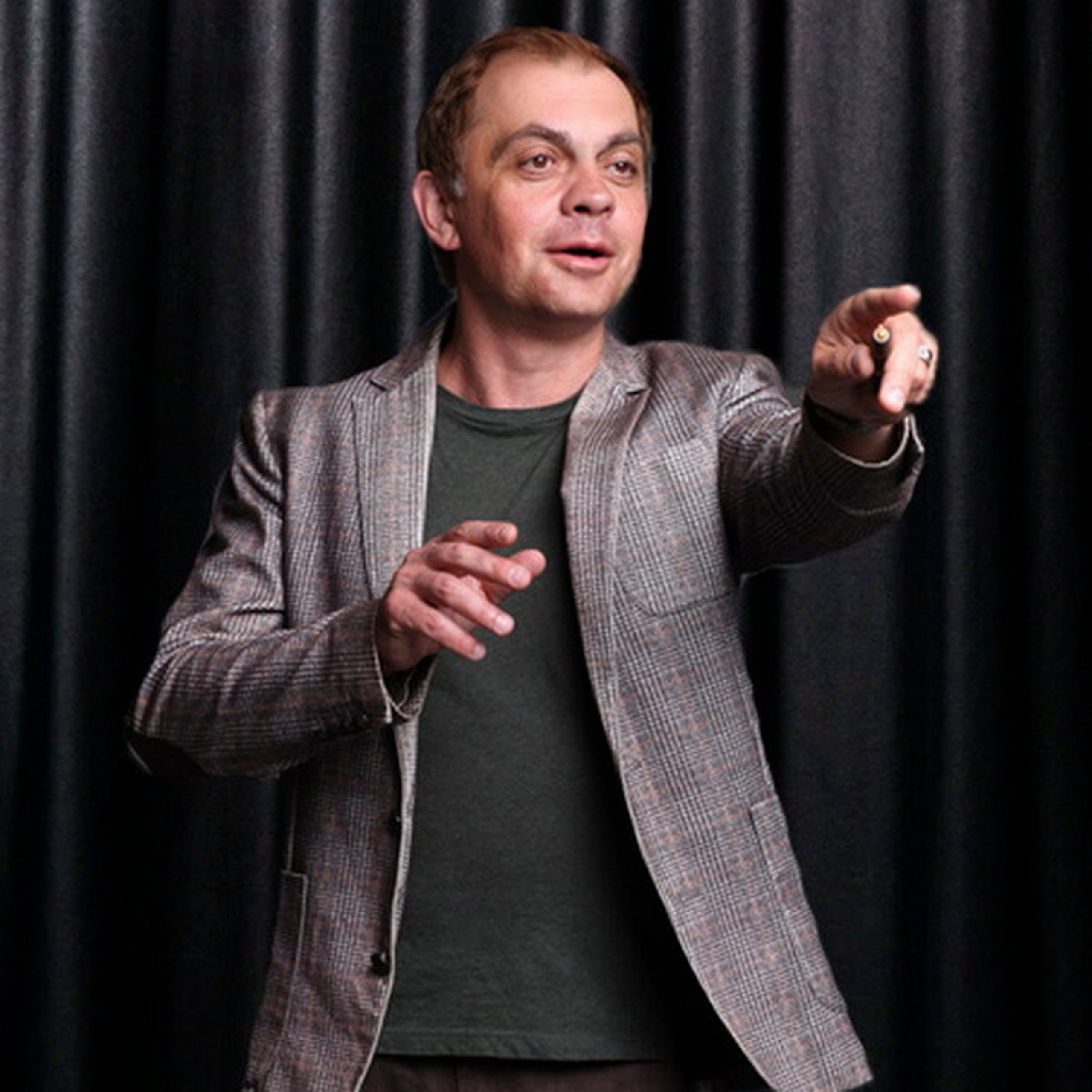 Михаил Морозов, сцена спектакля