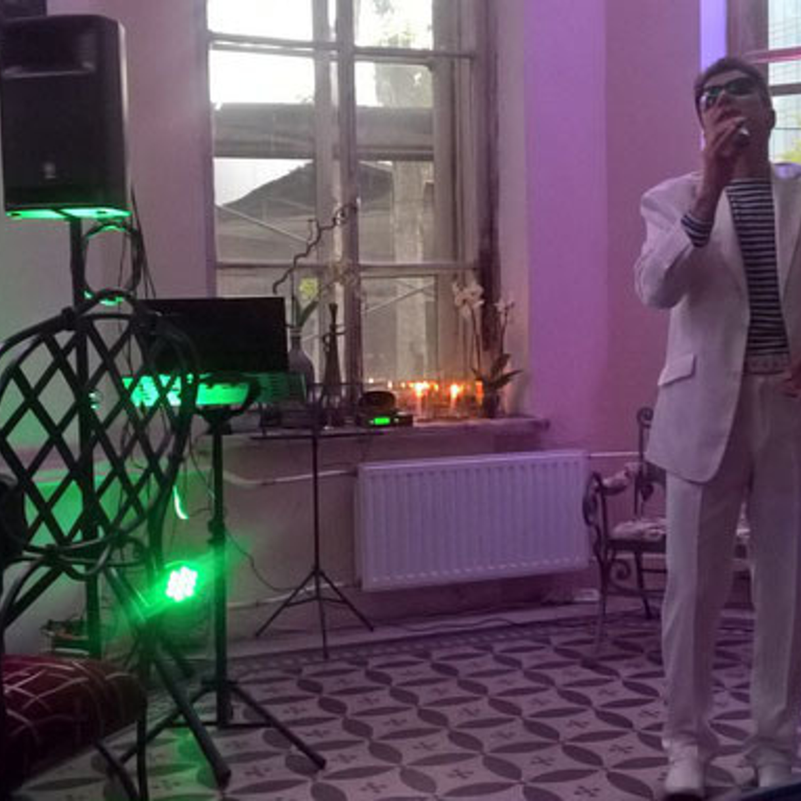 Денис Стрельцов — автор-исполнитель