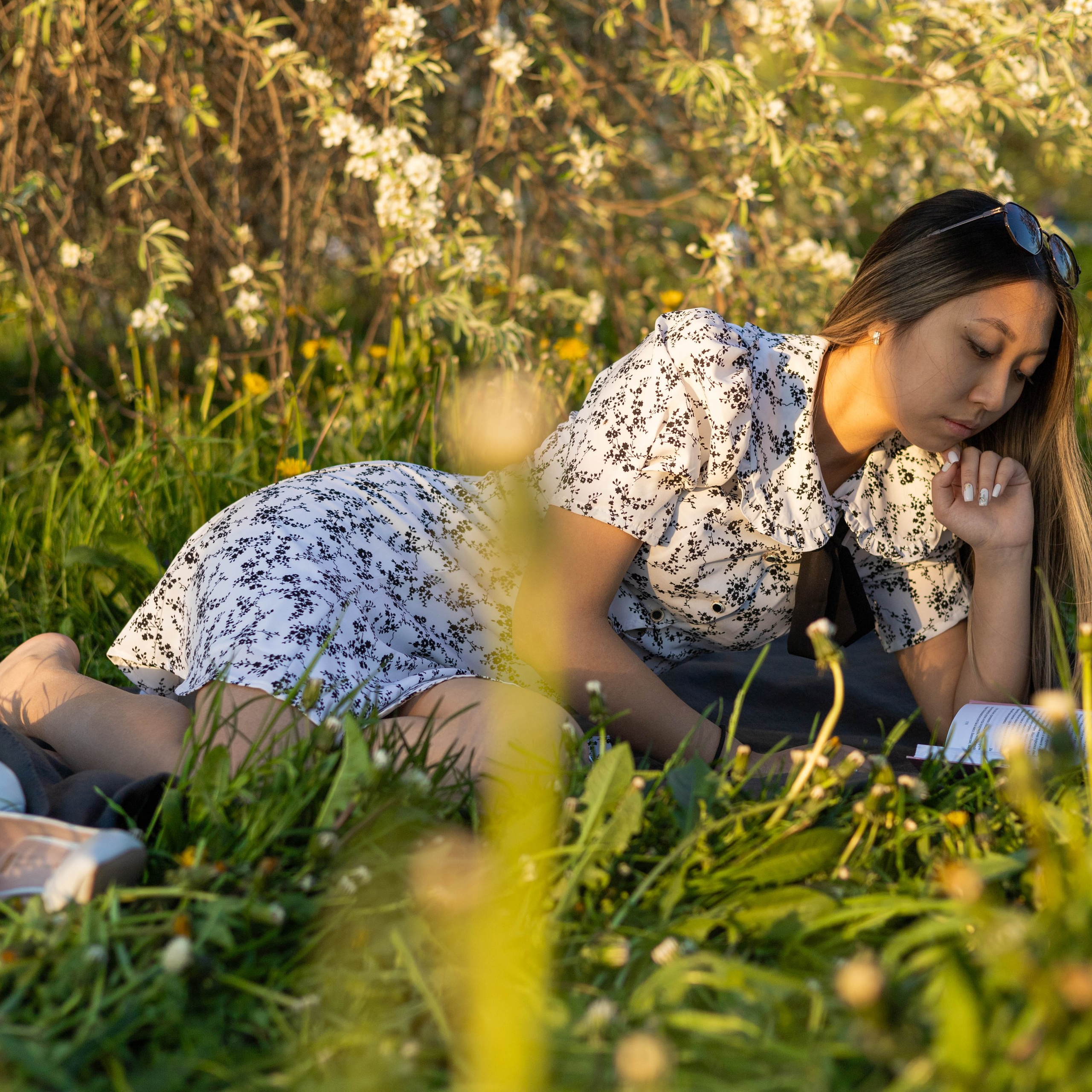 Виктория. Яблоневый сад