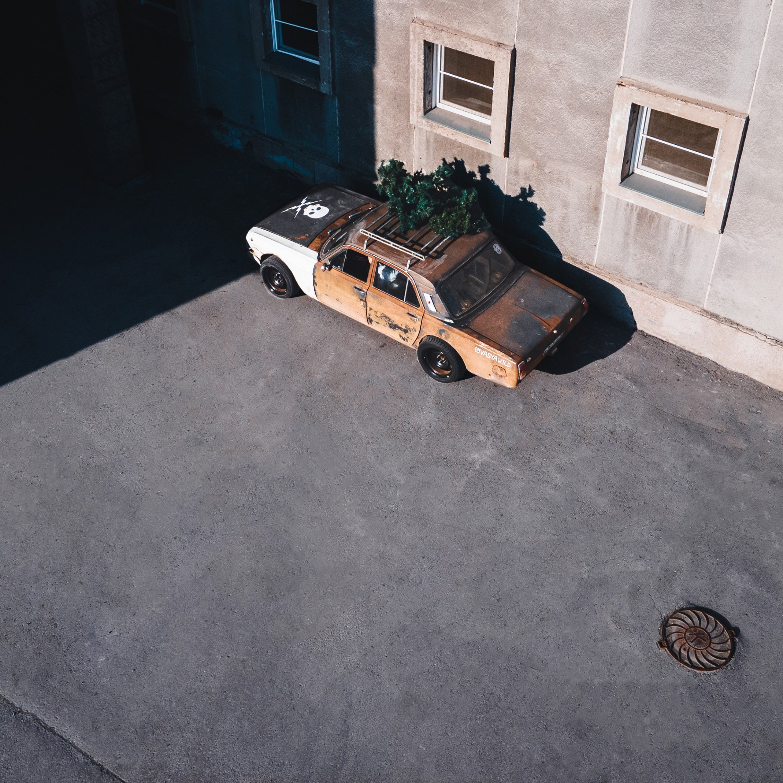 Фотосессия Волга 1974 V8 × Новосибирск