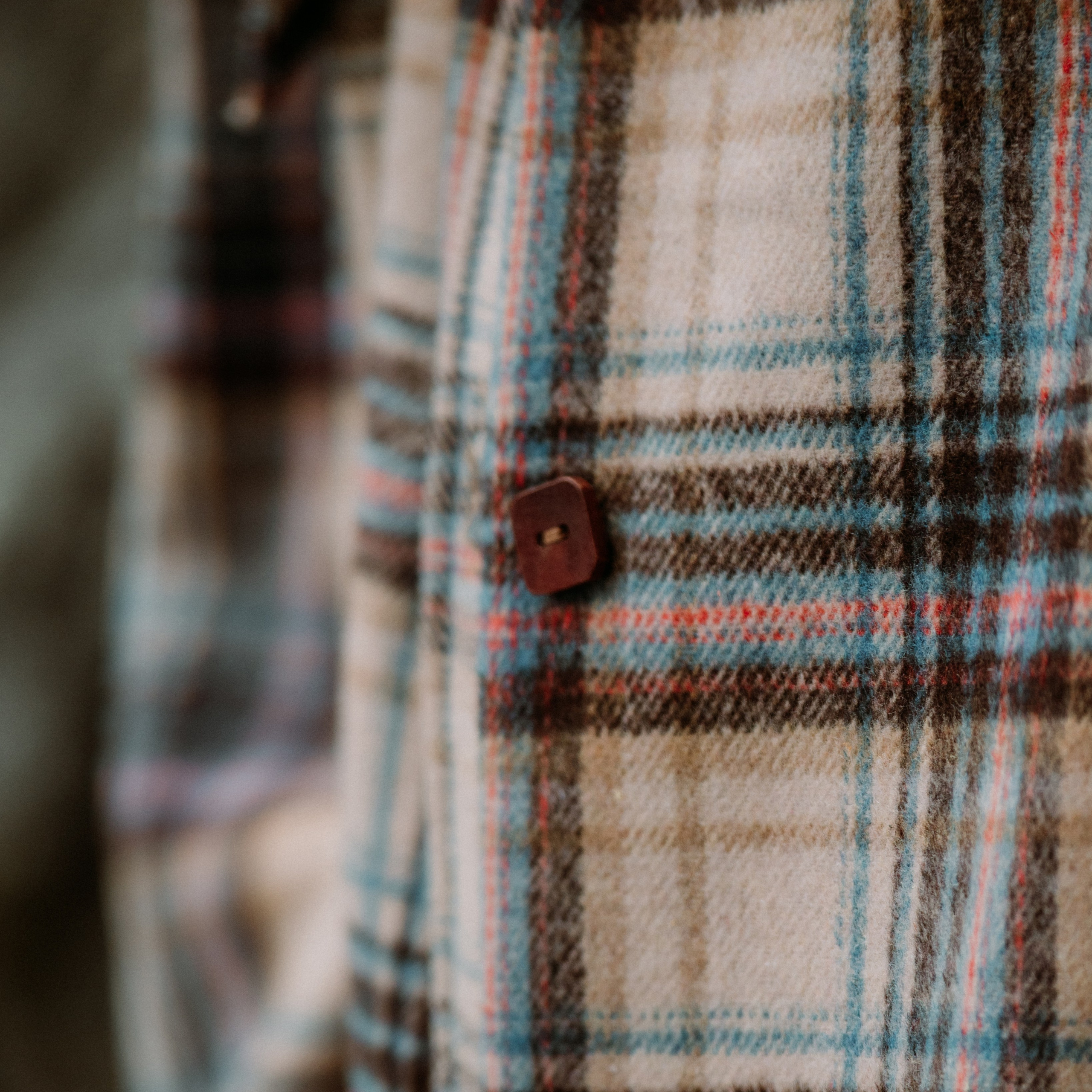 Реклама рубашек для бренда ULALABRAND.RU в Республике Алтай