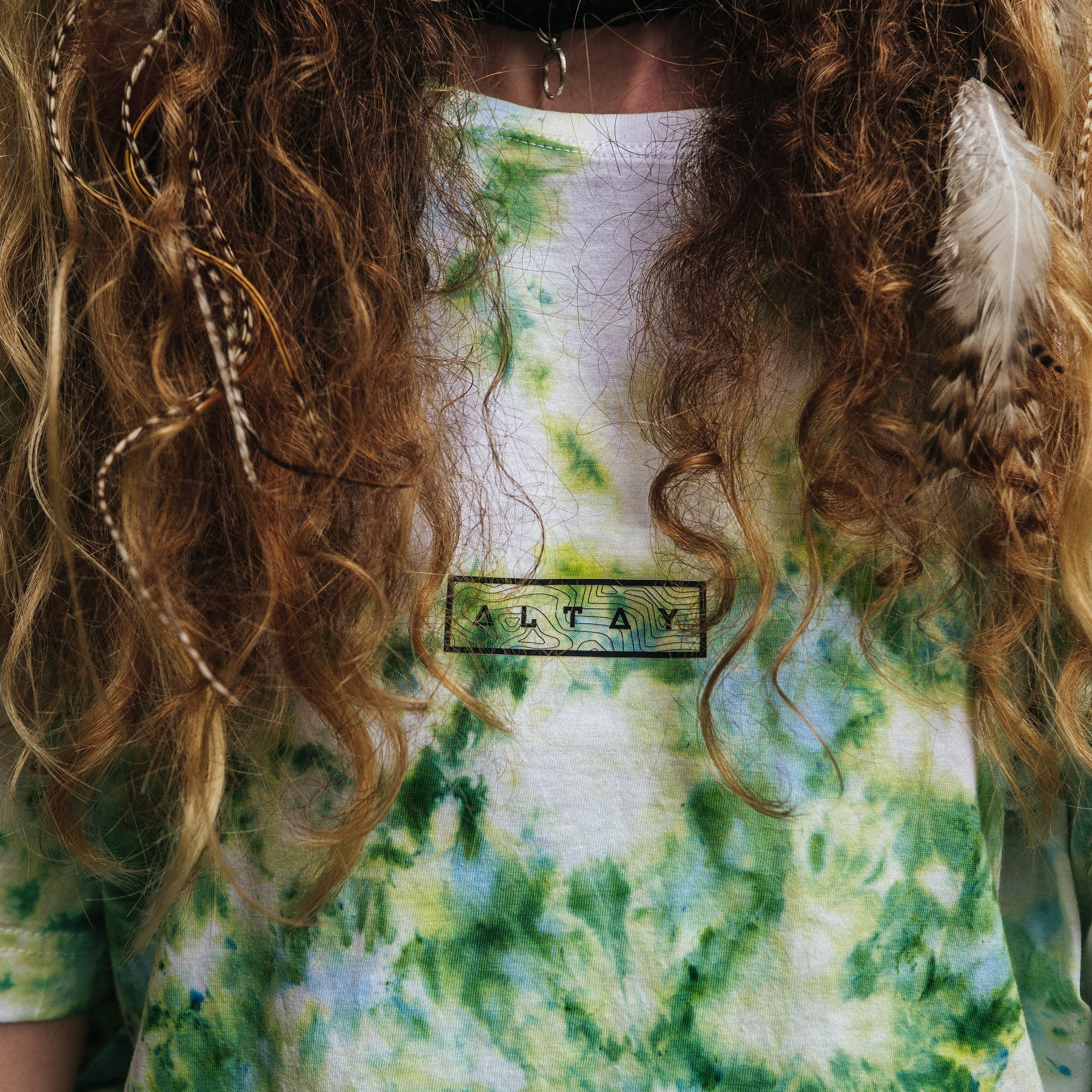 Реклама футболок для бренда ULALABRAND.RU в Республике Алтай