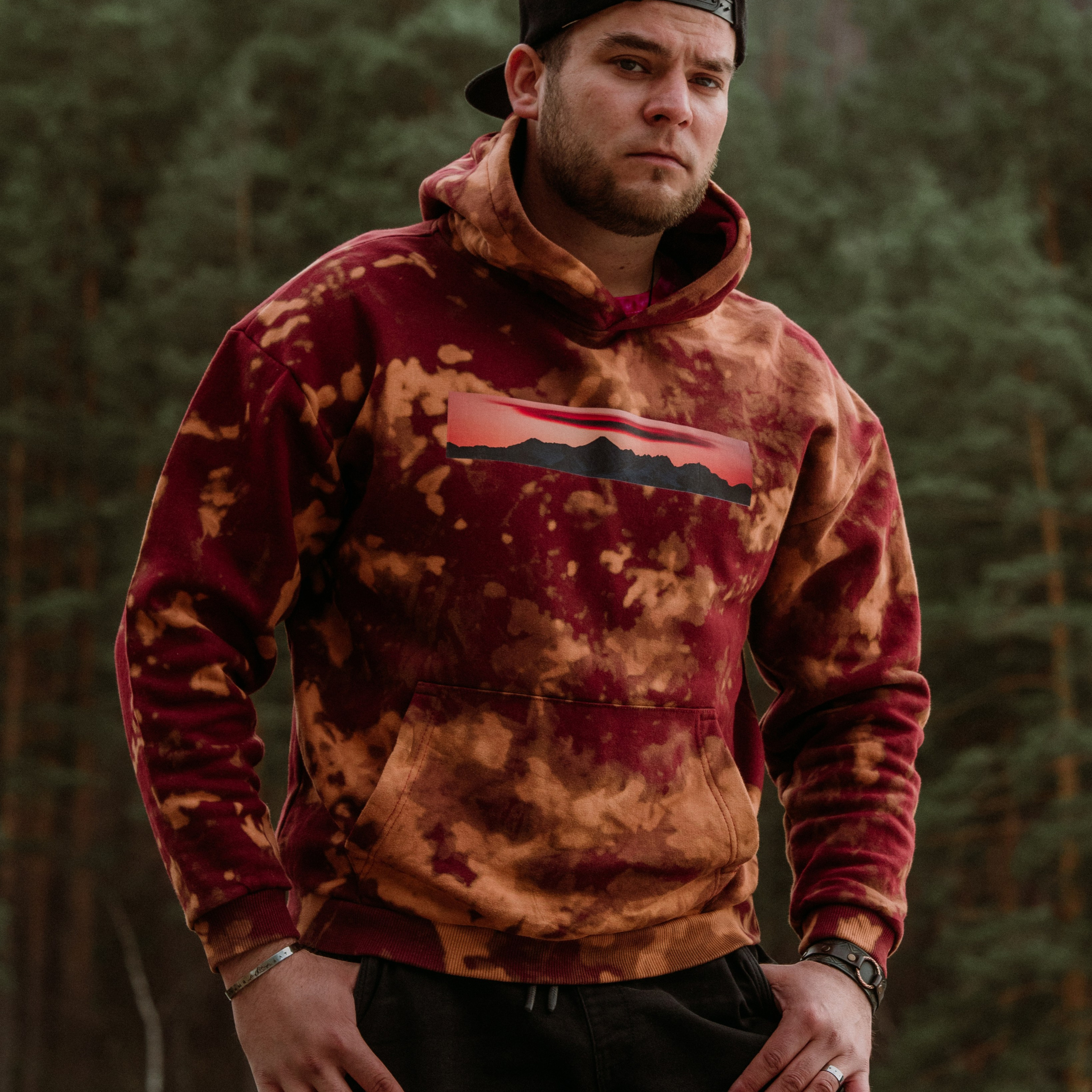 Реклама худи для бренда ULALABRAND.RU в Республике Алтай