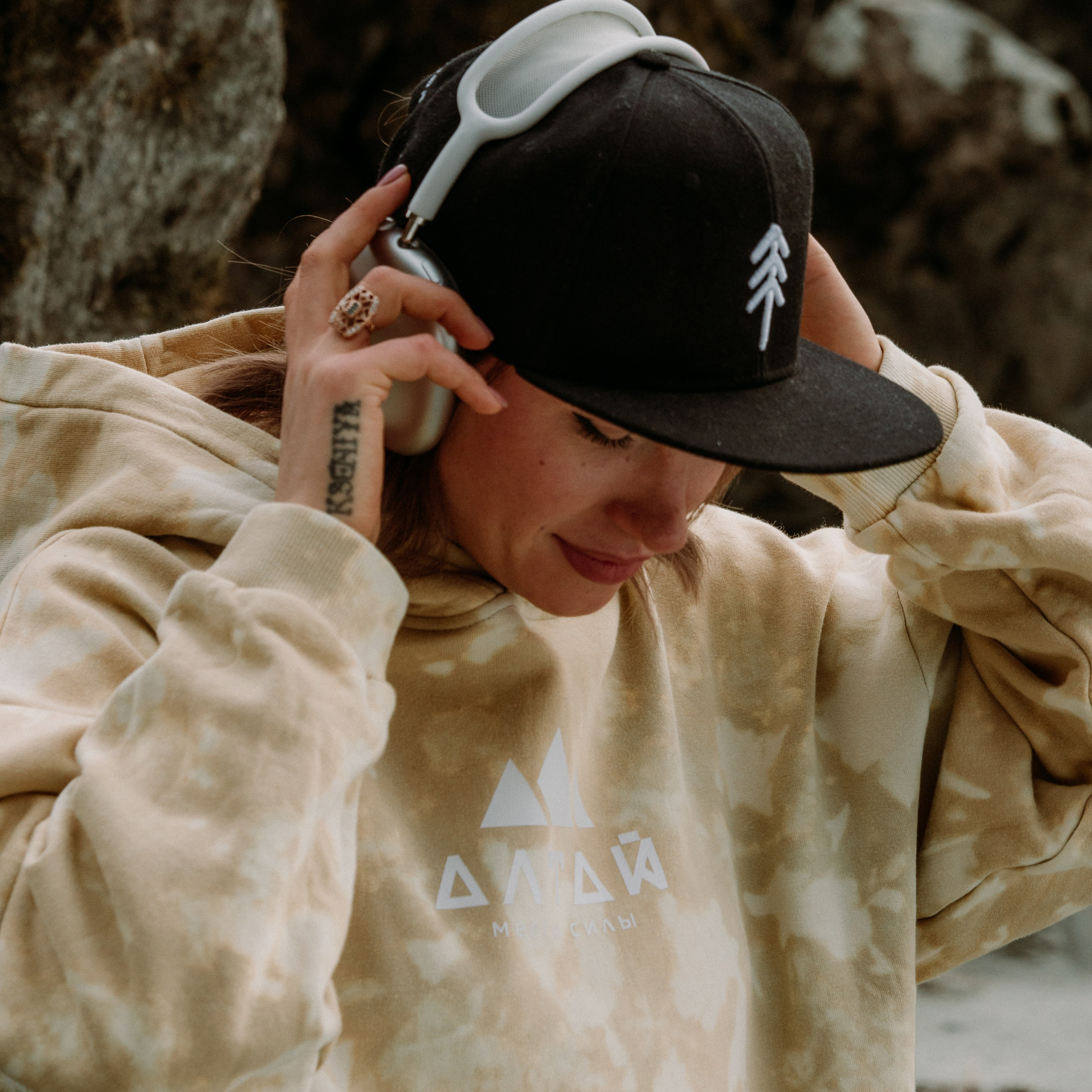 Реклама головных уборов для Altay Store в Республике Алтай