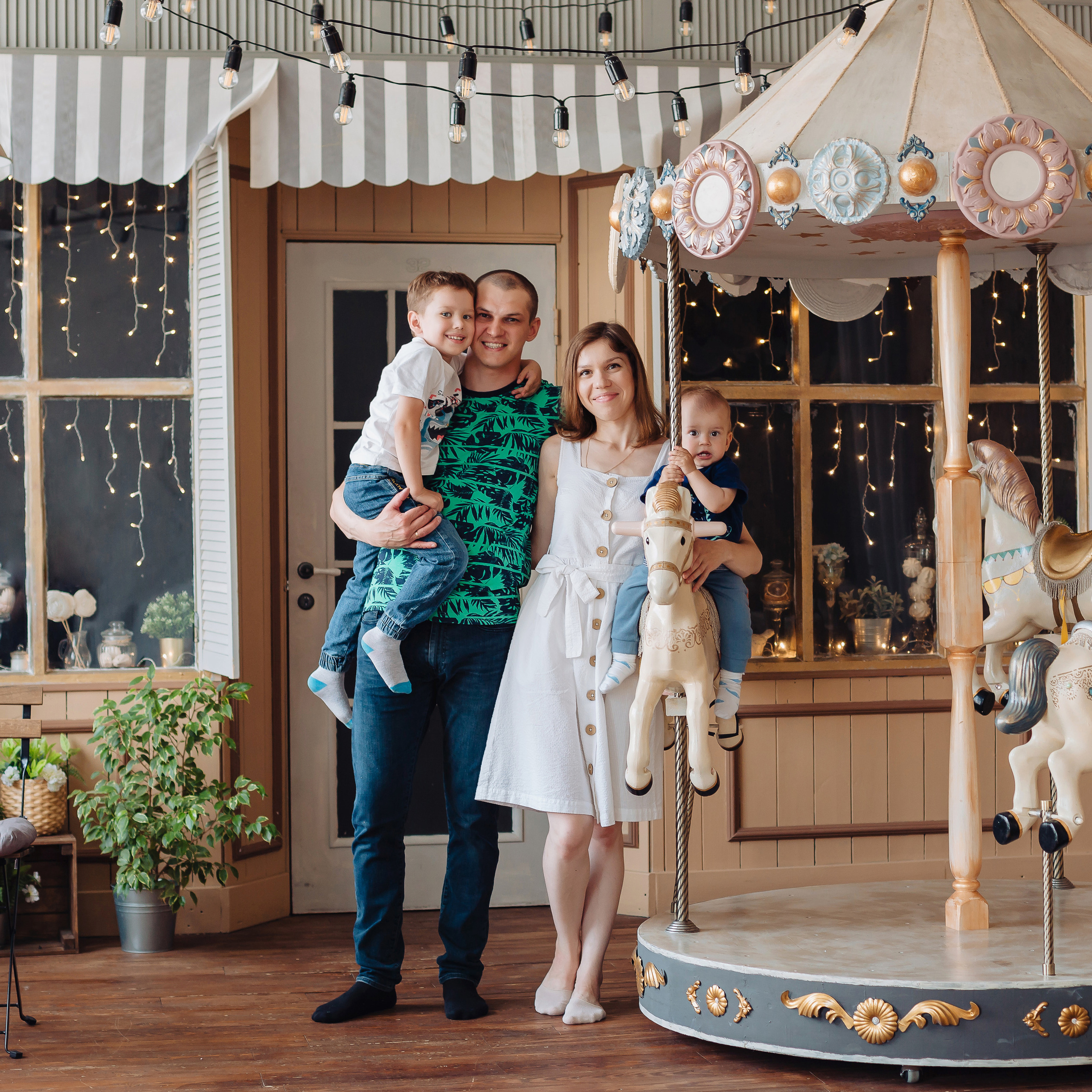 Фотостудия light Room и фотограф Виктория Темирова отзывы. Детская фотостудия Екатеринбург ЛайтРум аренда и фотосессии