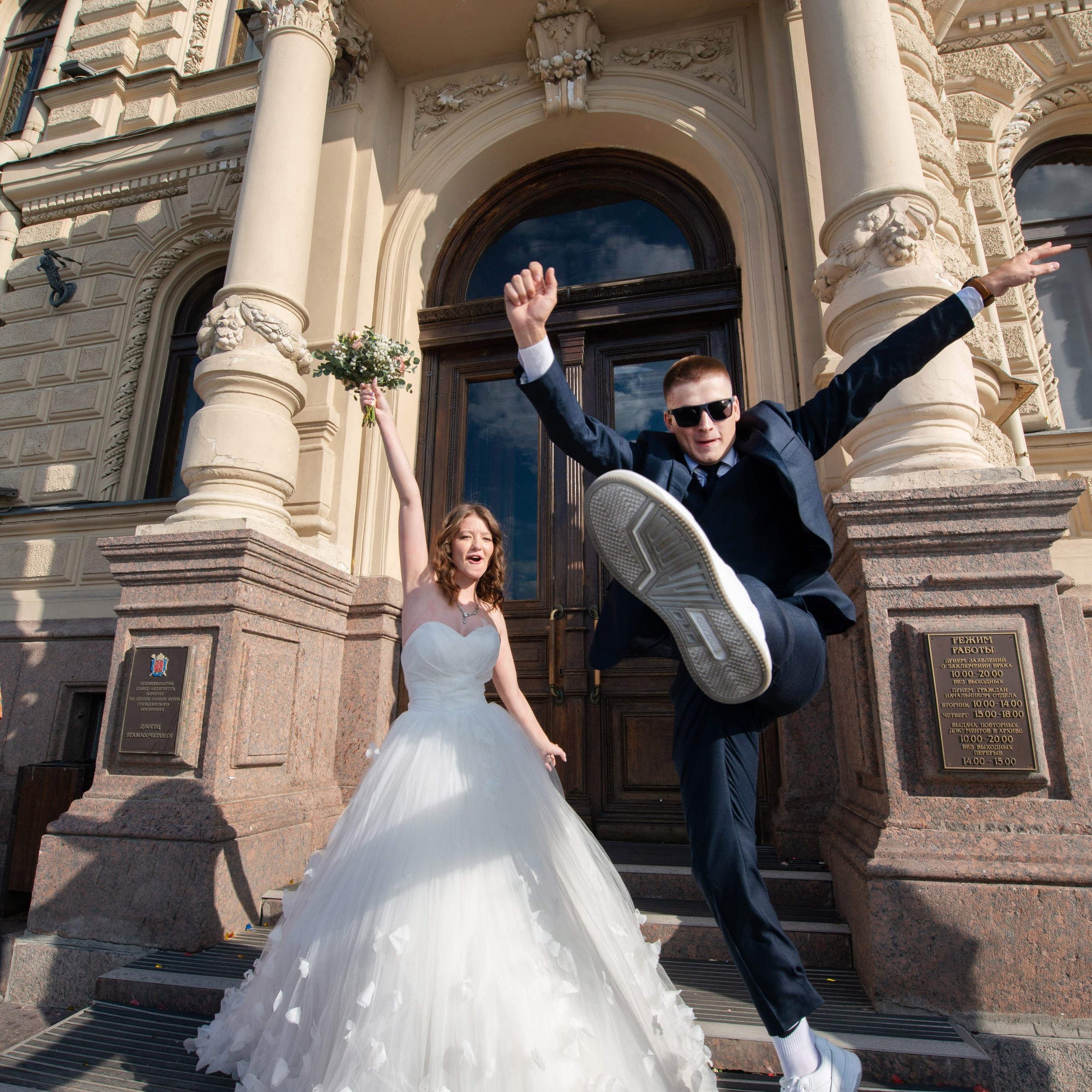 Анастасия и Максим (фотосессия В Первом Дворце Бракосочетания, на Исаакиевской площади на Синем мосту и у Мэрии))