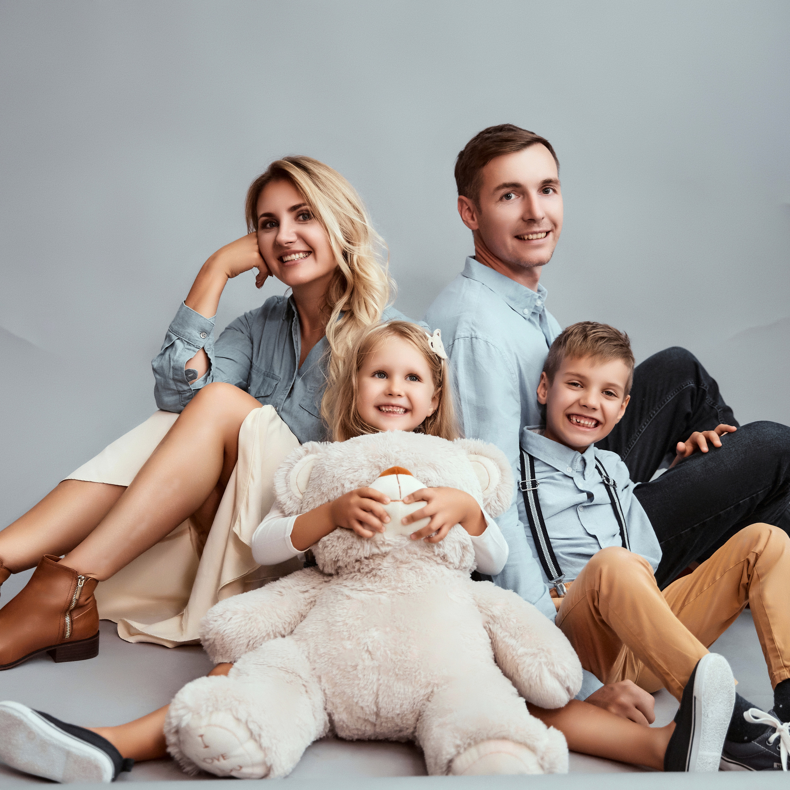 Семейная фтосессия в студии