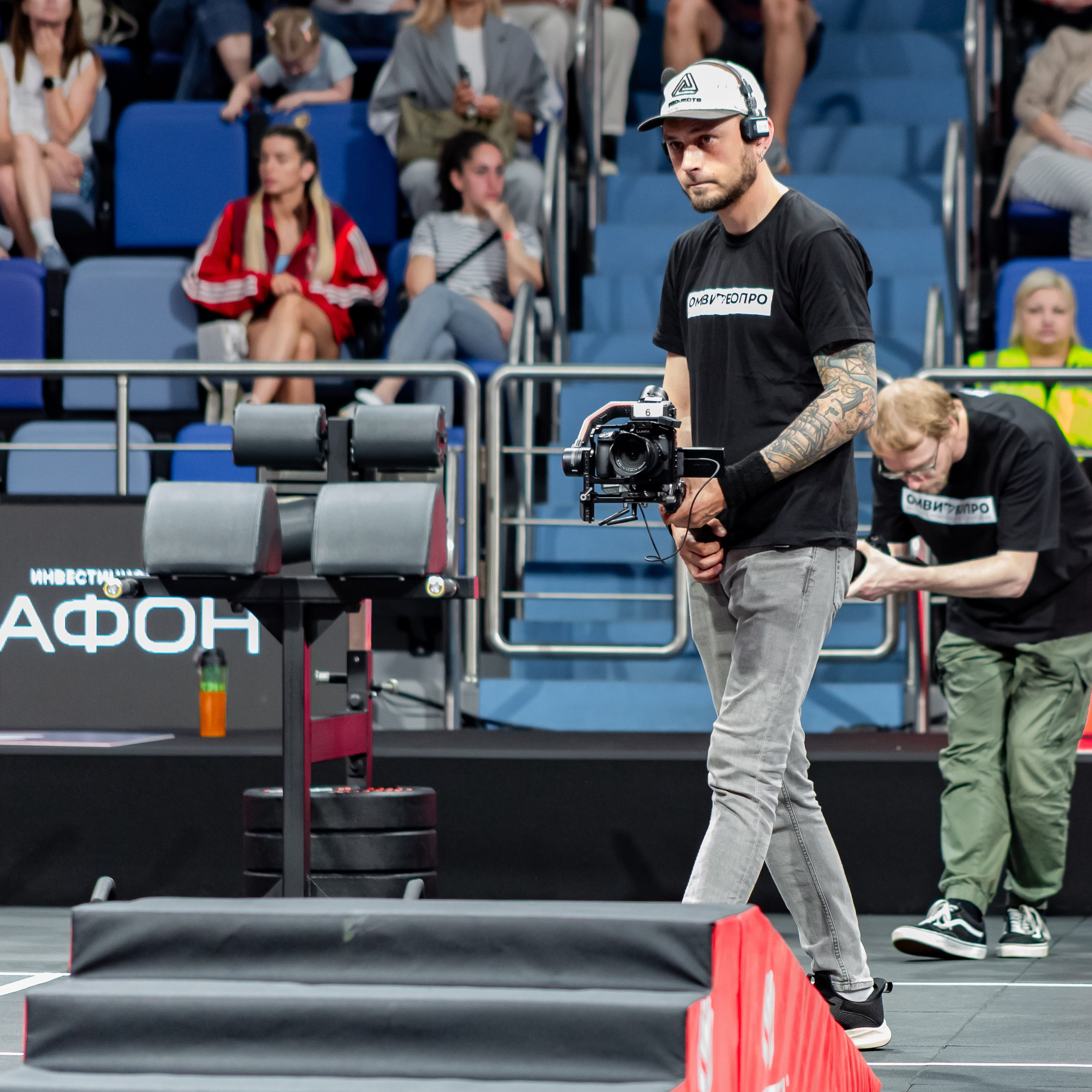 Съемочная группа OMVIDEOPRO. Фотограф в Москве Иоанн Соломон