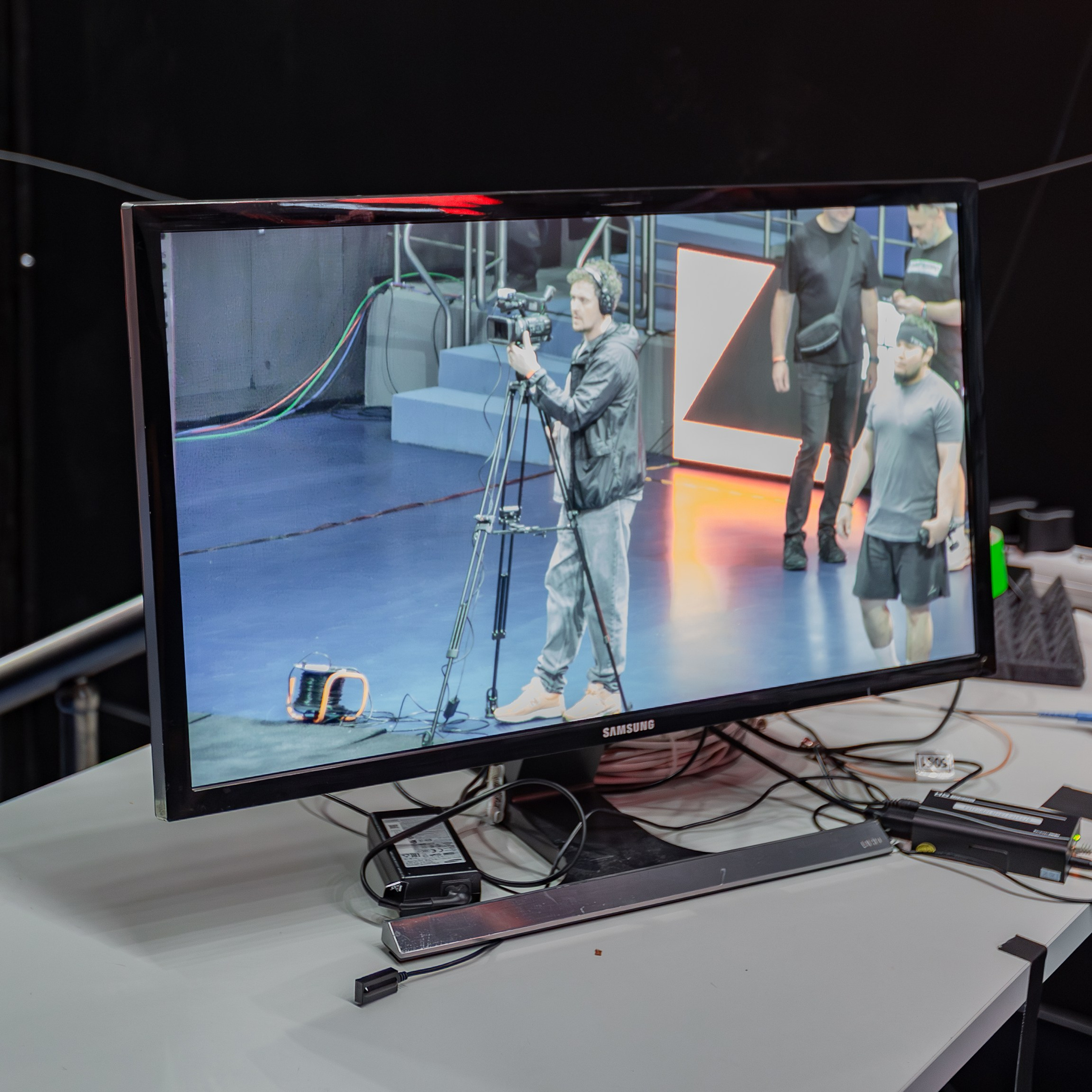 Съемочная группа OMVIDEOPRO. Фотограф в Москве Иоанн Соломон