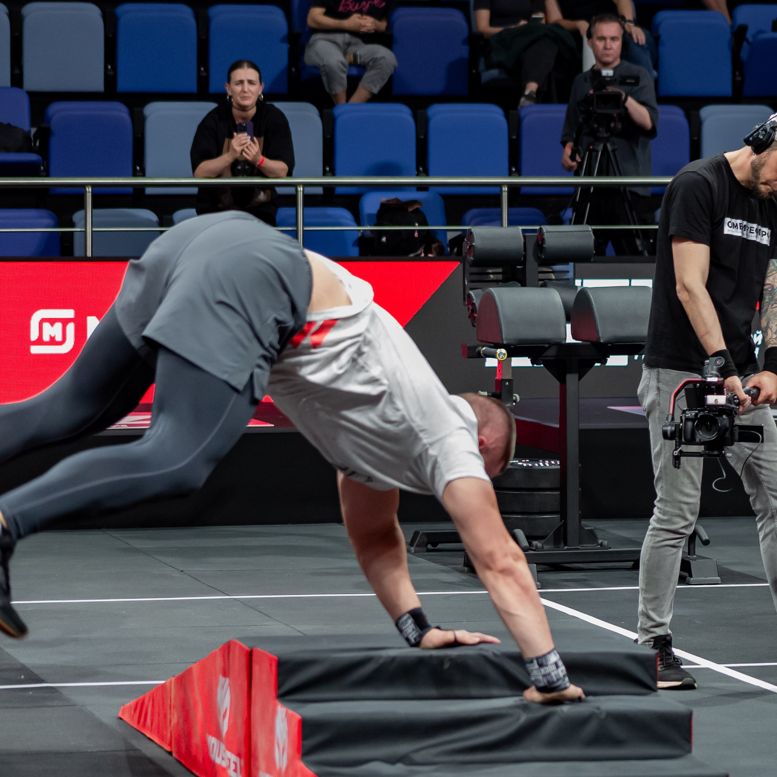 Съемочная группа OMVIDEOPRO. Фотограф в Москве Иоанн Соломон