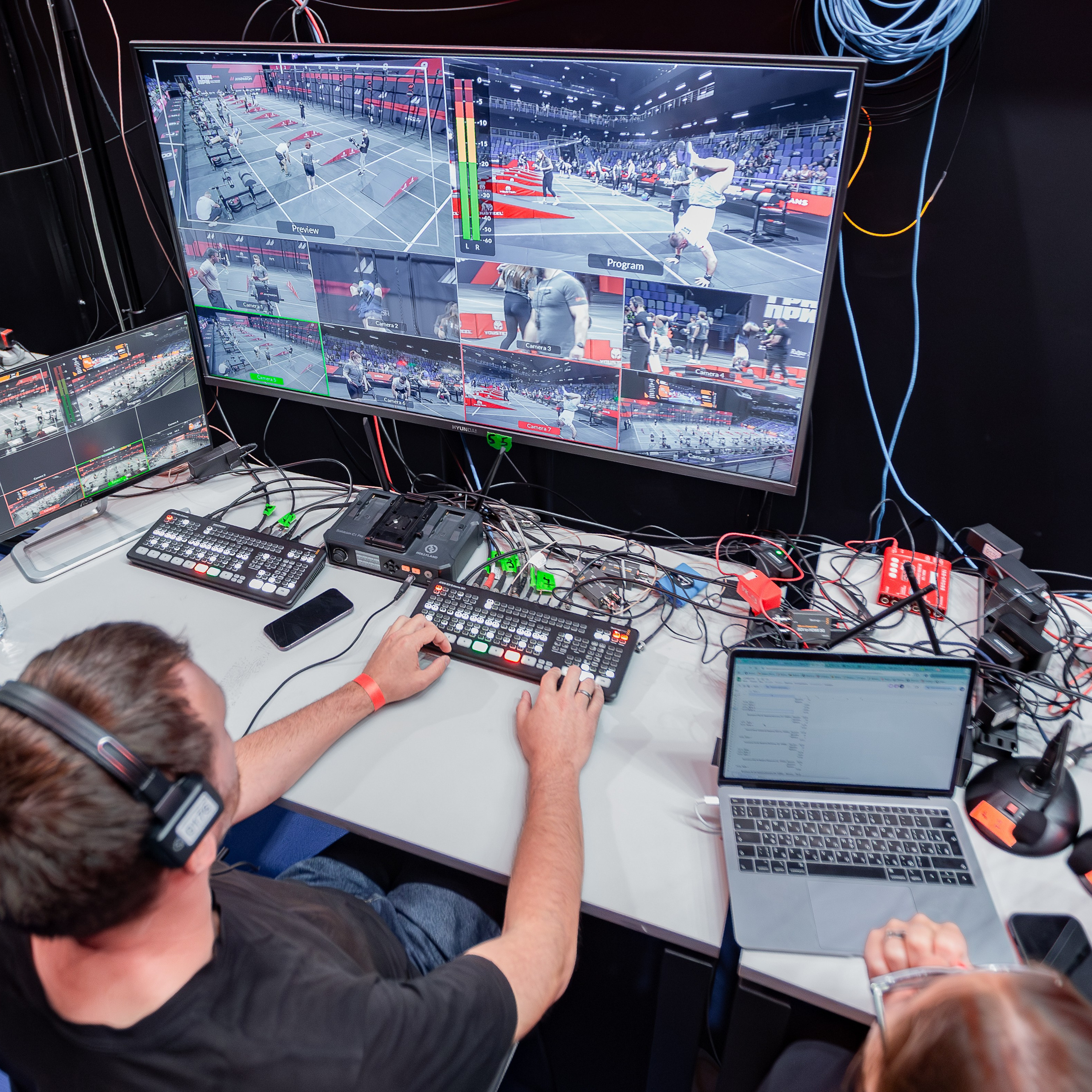 Съемочная группа OMVIDEOPRO. Фотограф в Москве Иоанн Соломон