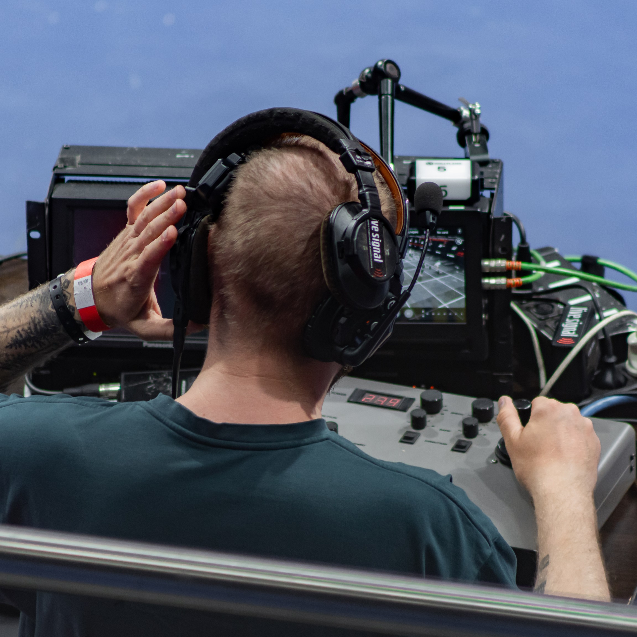 Съемочная группа OMVIDEOPRO. Фотограф в Москве Иоанн Соломон