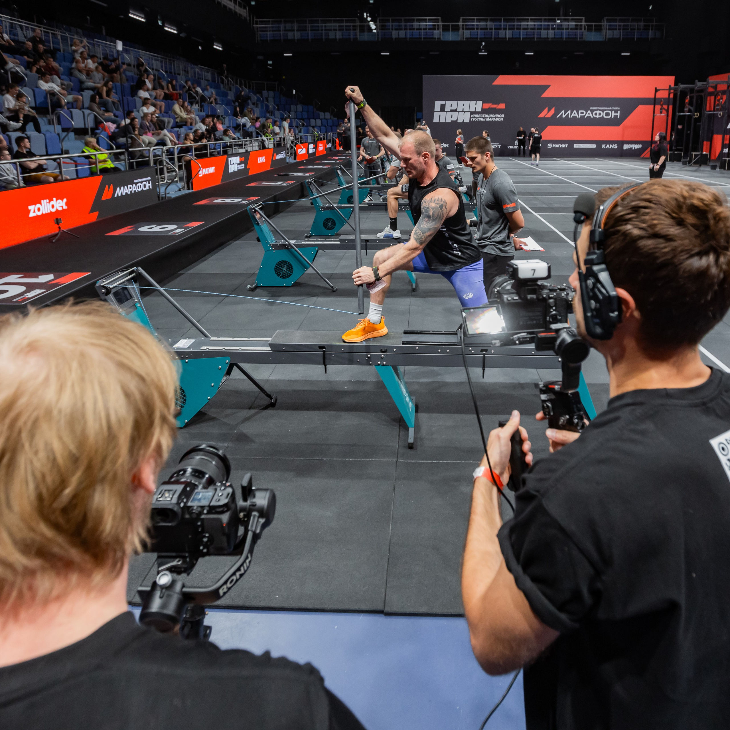 Съемочная группа OMVIDEOPRO. Фотограф в Москве Иоанн Соломон