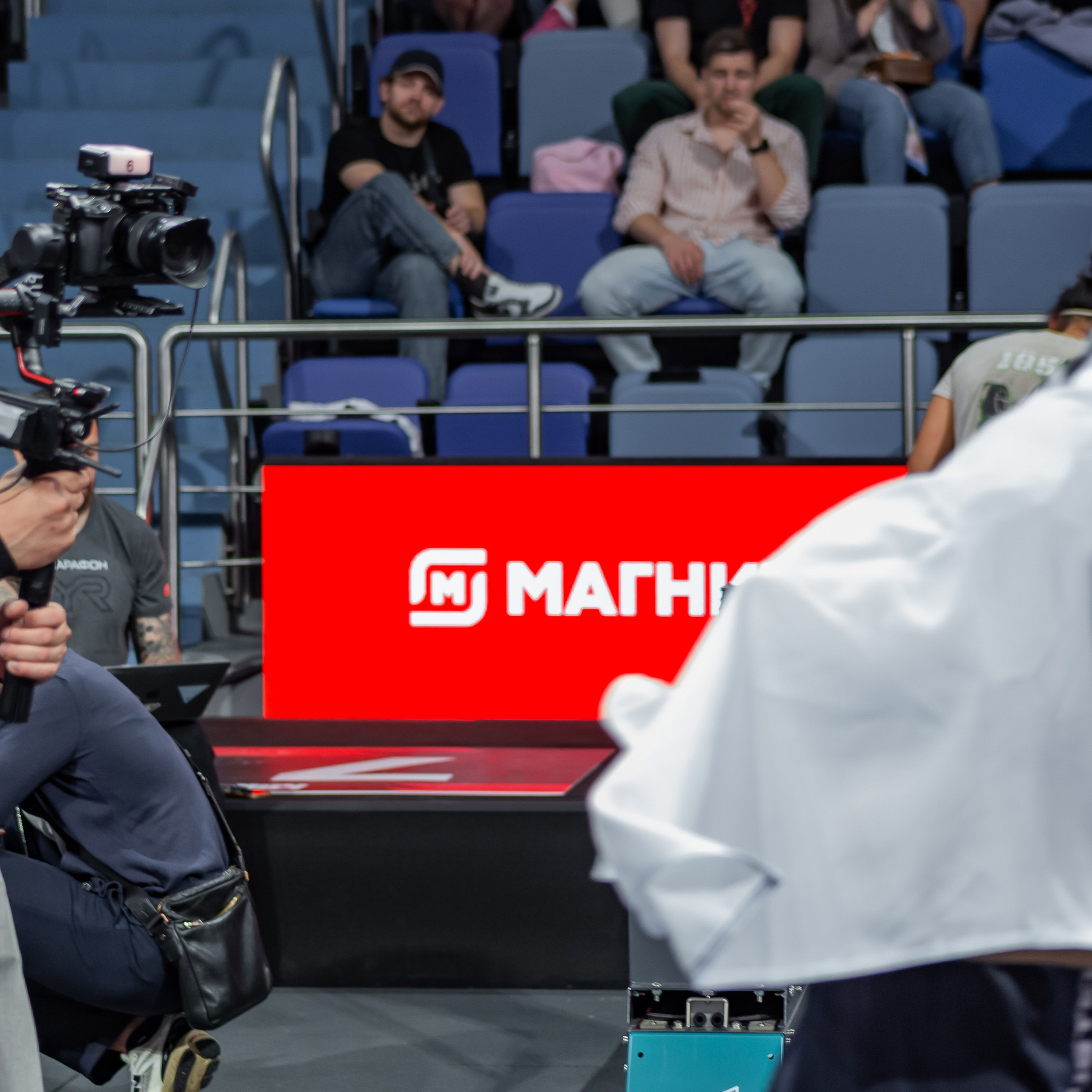 Съемочная группа OMVIDEOPRO. Фотограф в Москве Иоанн Соломон