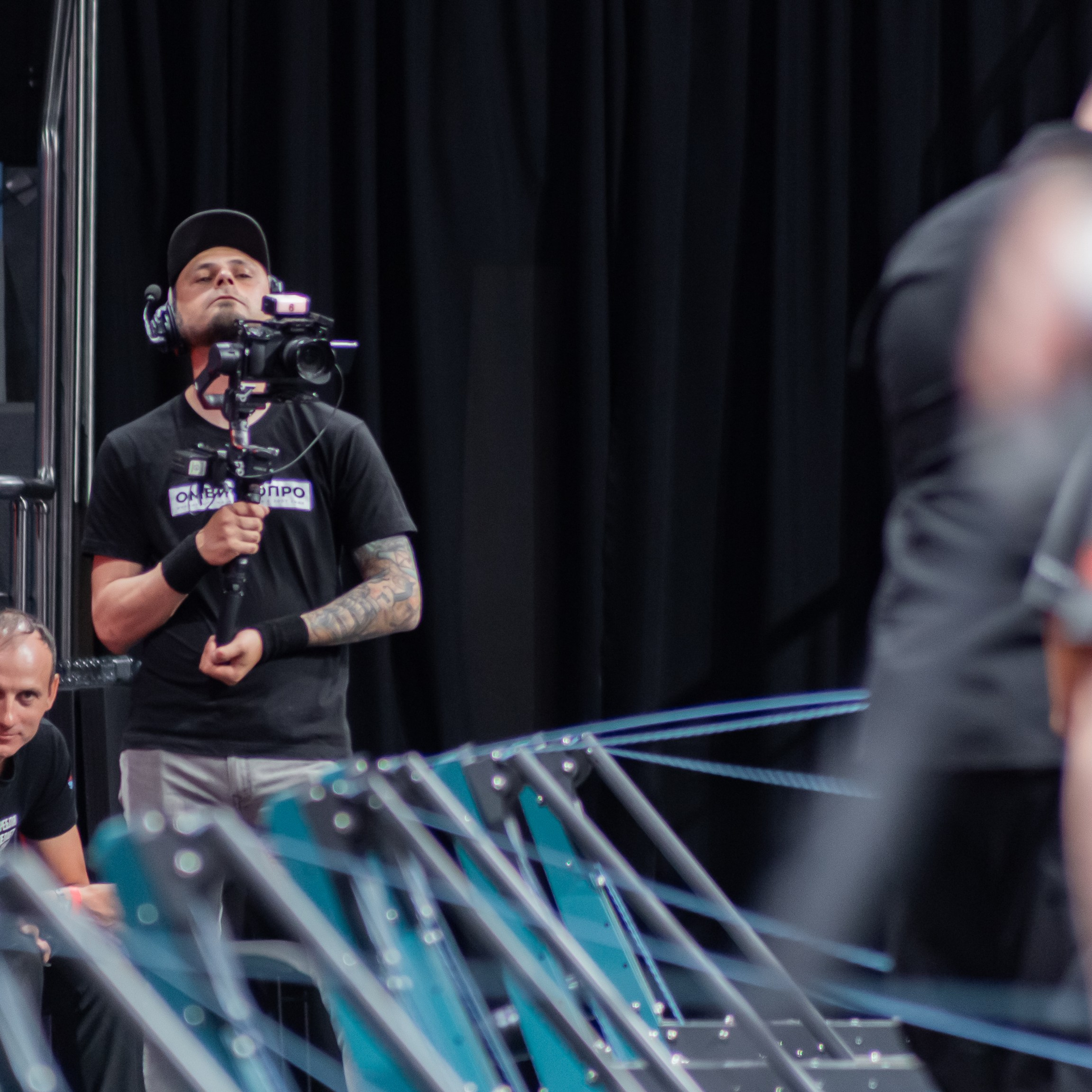 Съемочная группа OMVIDEOPRO. Фотограф в Москве Иоанн Соломон