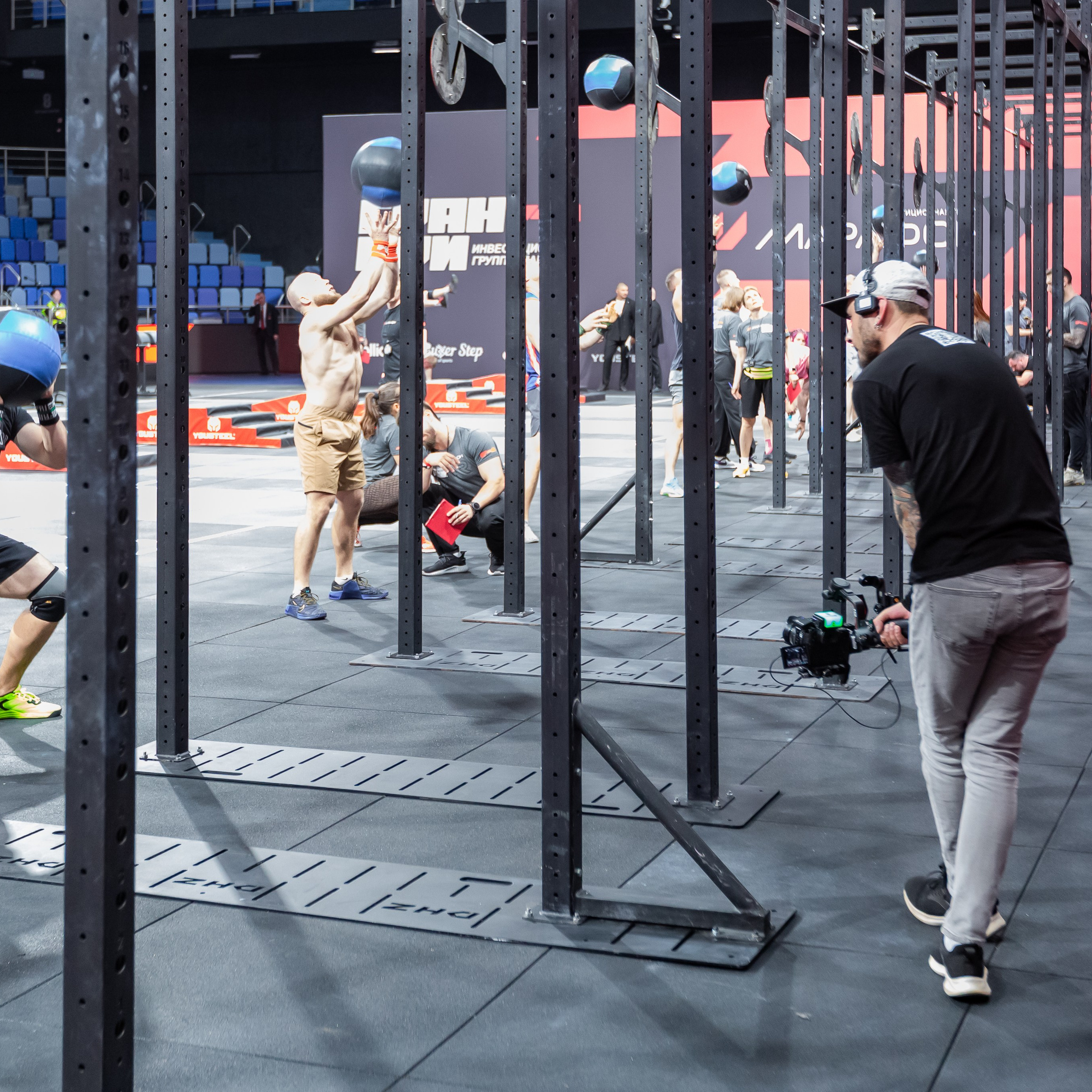 Съемочная группа OMVIDEOPRO. Фотограф в Москве Иоанн Соломон