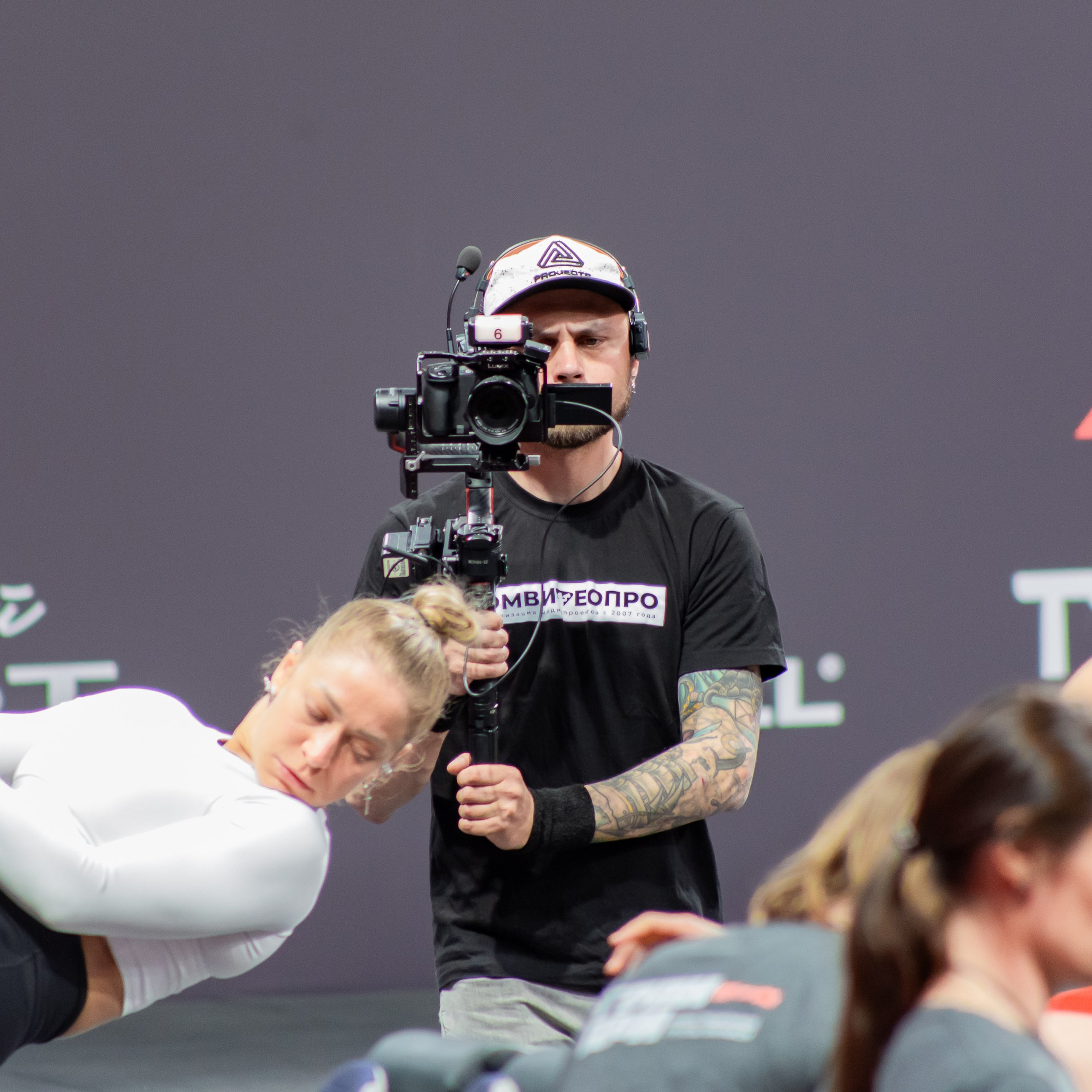 Съемочная группа OMVIDEOPRO. Фотограф в Москве Иоанн Соломон