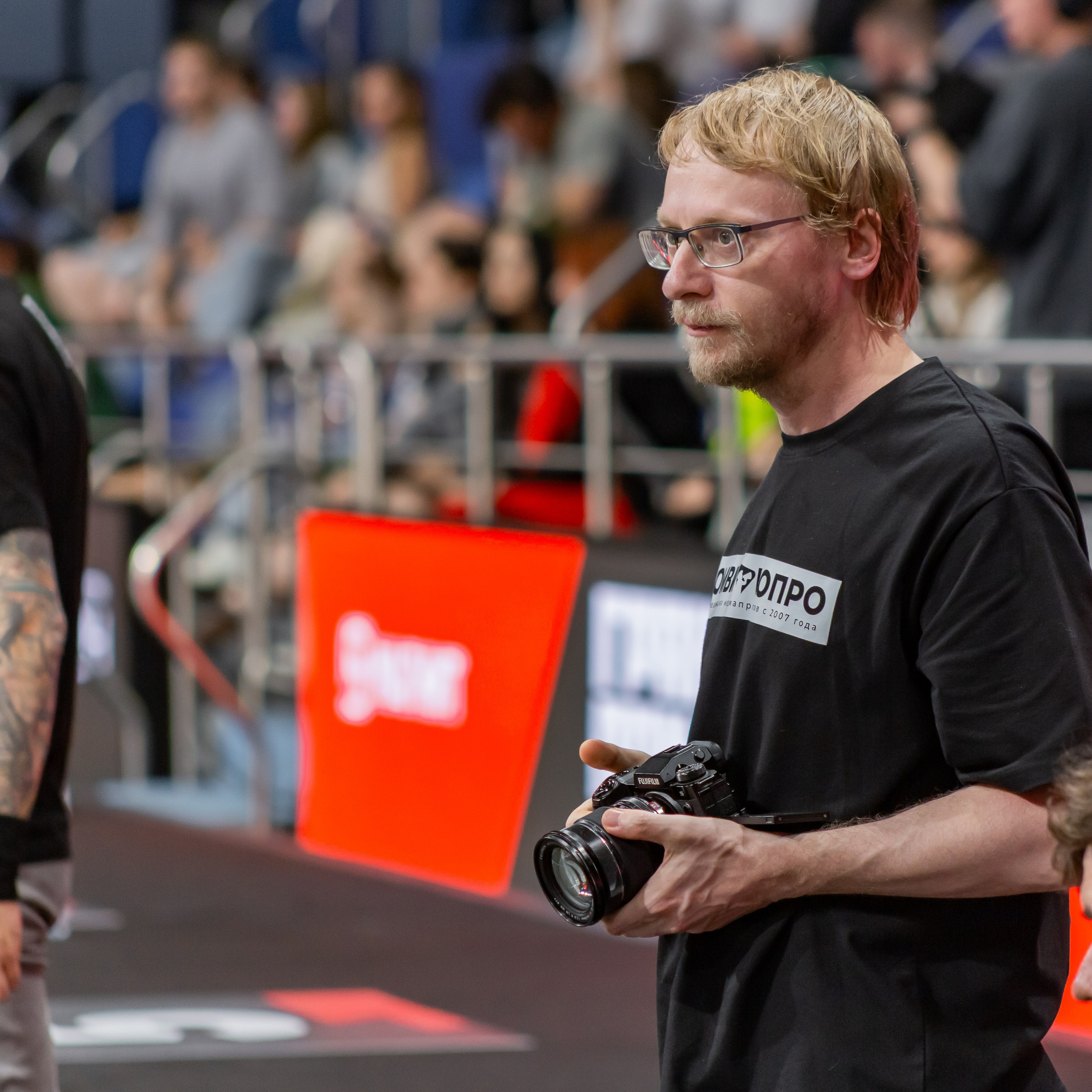 Съемочная группа OMVIDEOPRO. Фотограф в Москве Иоанн Соломон