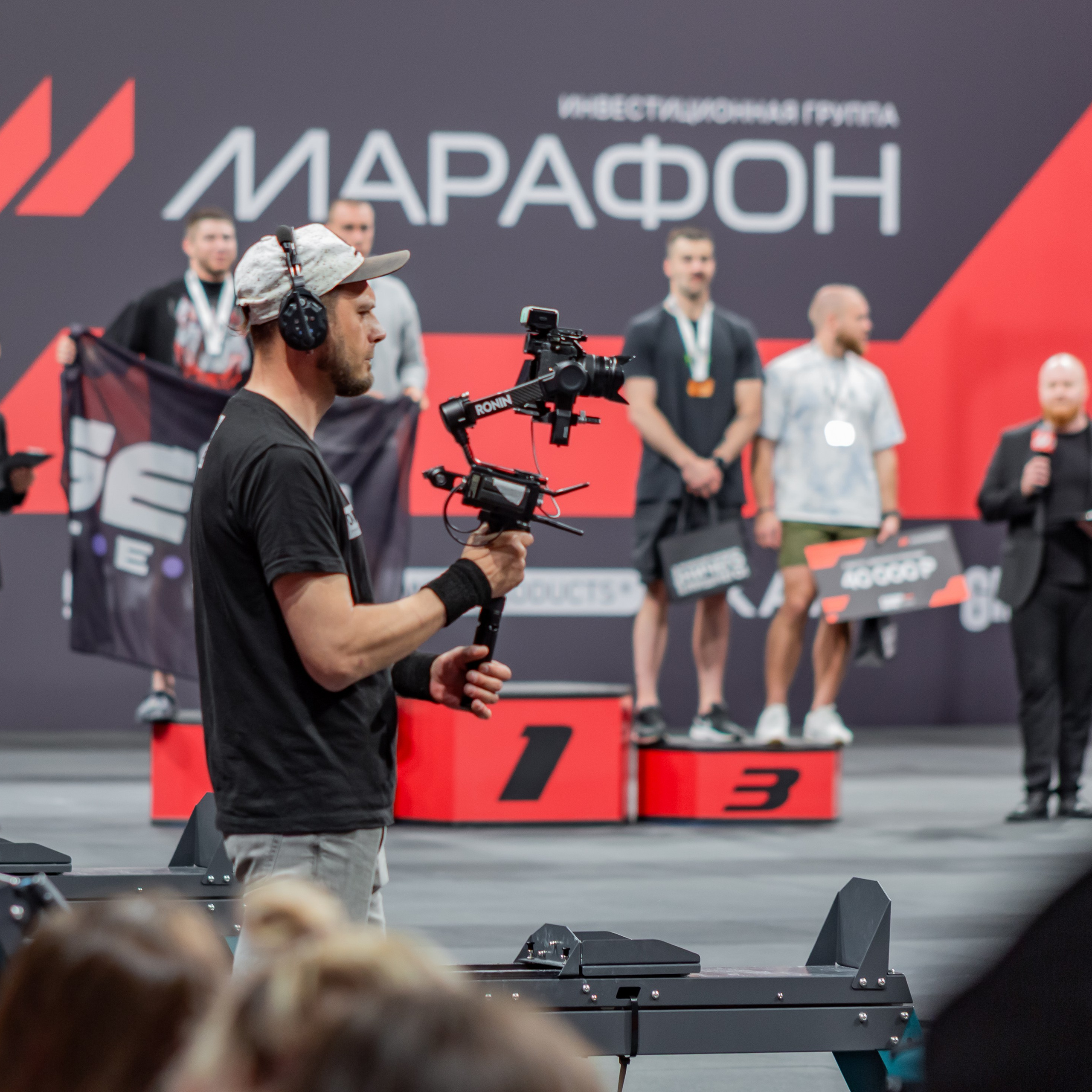 Съемочная группа OMVIDEOPRO. Фотограф в Москве Иоанн Соломон