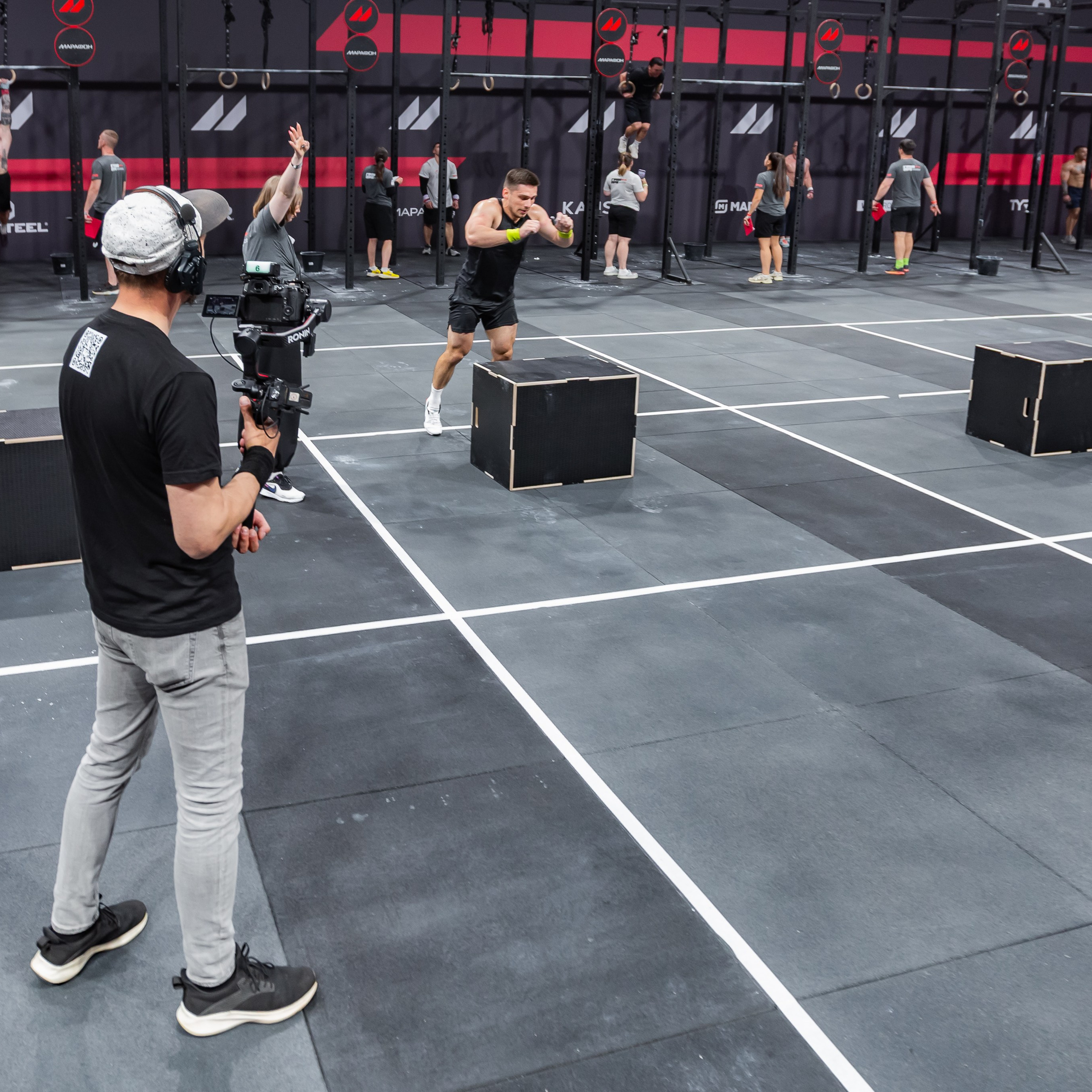 Съемочная группа OMVIDEOPRO. Фотограф в Москве Иоанн Соломон