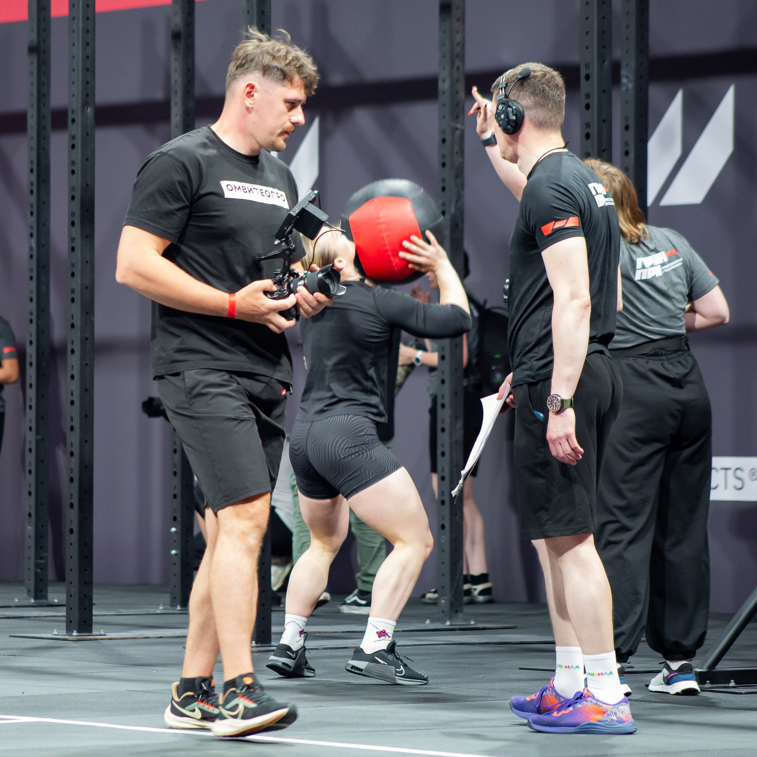 Съемочная группа OMVIDEOPRO. Фотограф в Москве Иоанн Соломон