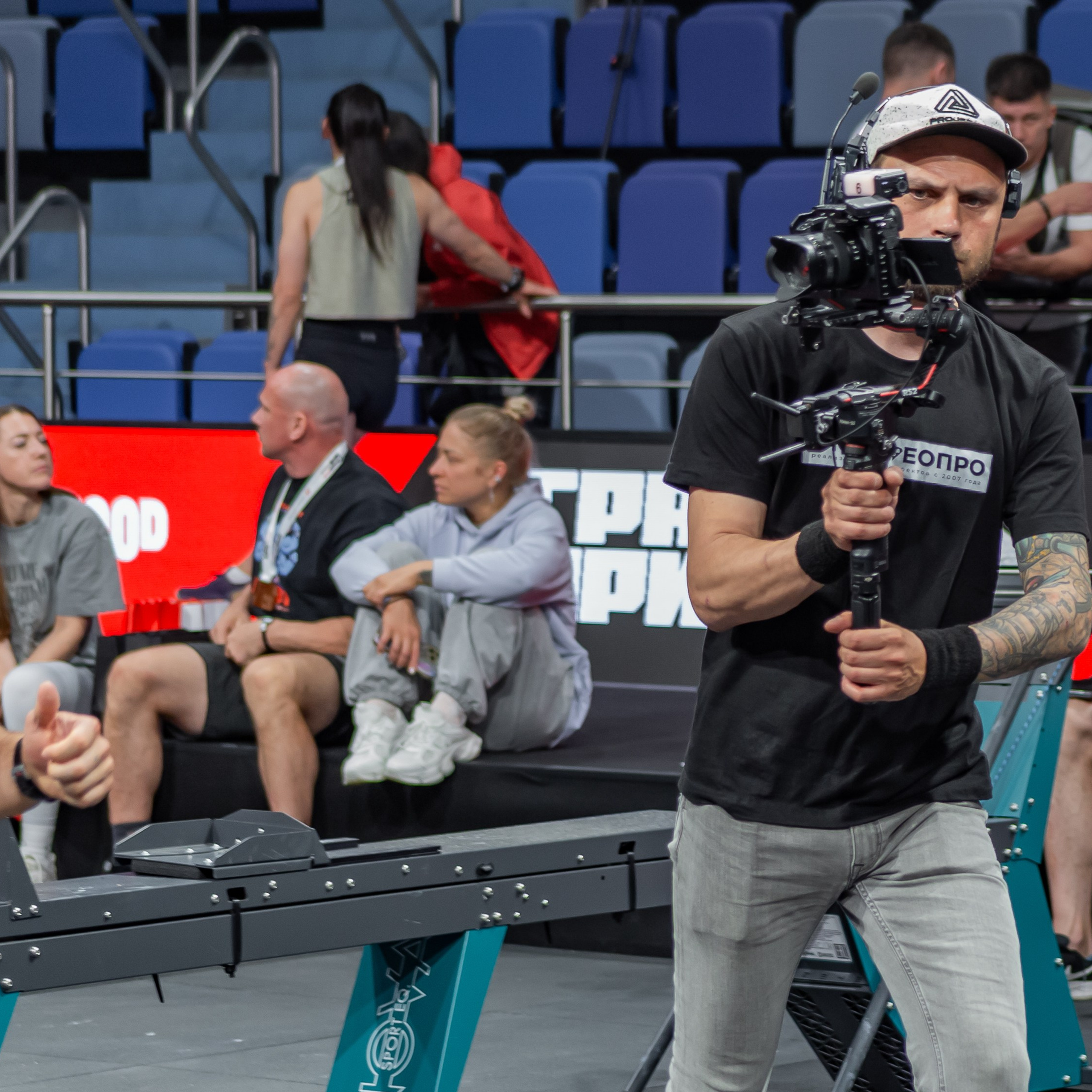 Съемочная группа OMVIDEOPRO. Фотограф в Москве Иоанн Соломон