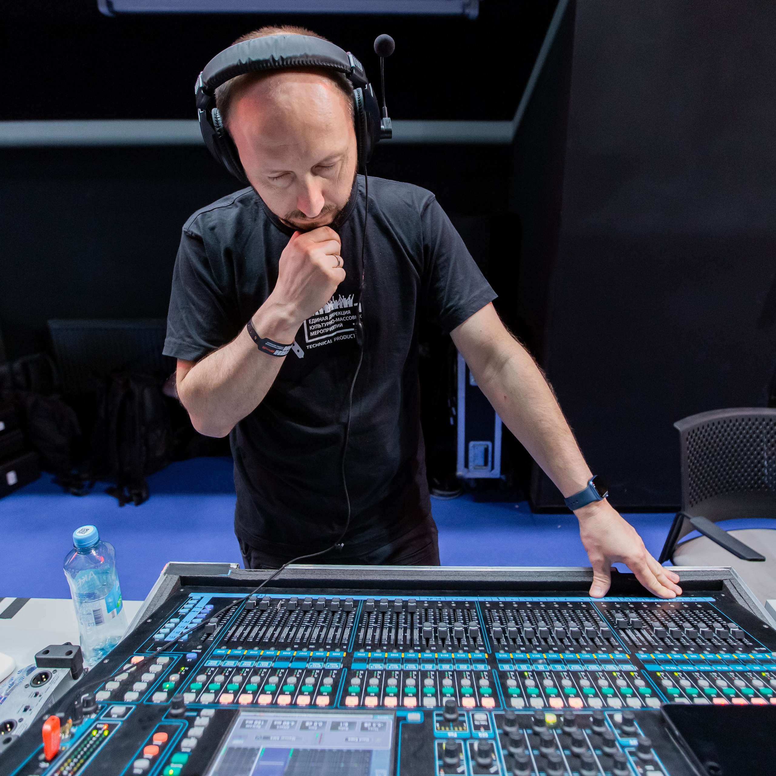 Съемочная группа OMVIDEOPRO. Фотограф в Москве Иоанн Соломон